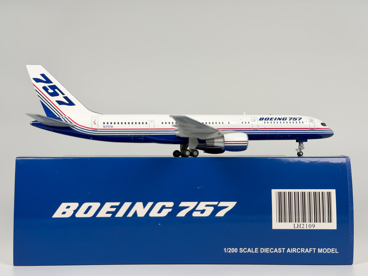 Boeing House Boeing 757-200 1:200 JC Wings N757A (LH2109)