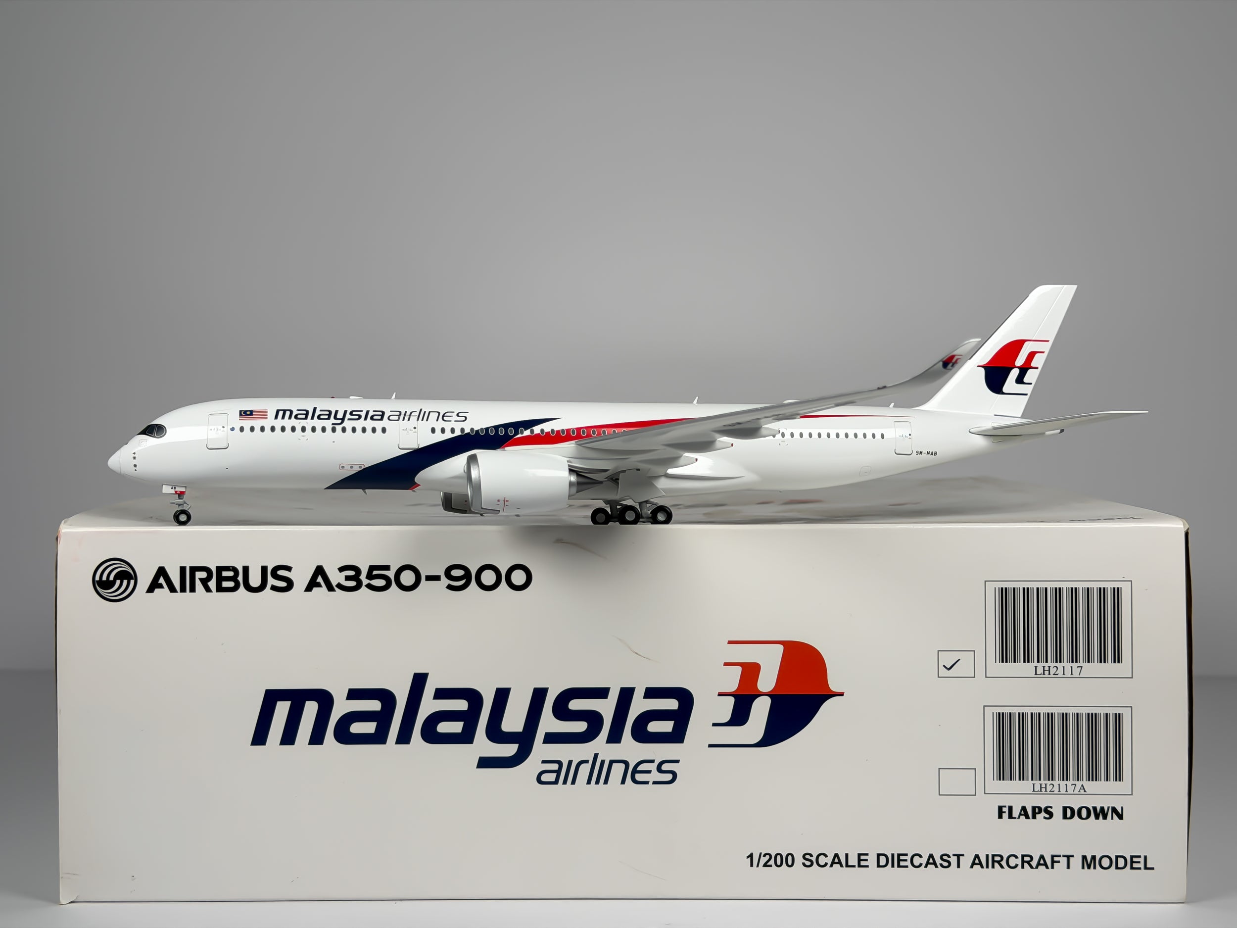 Malaysia Airlines Airbus A350-900 1:200 JC Wings 9M-MAB (LH2117)