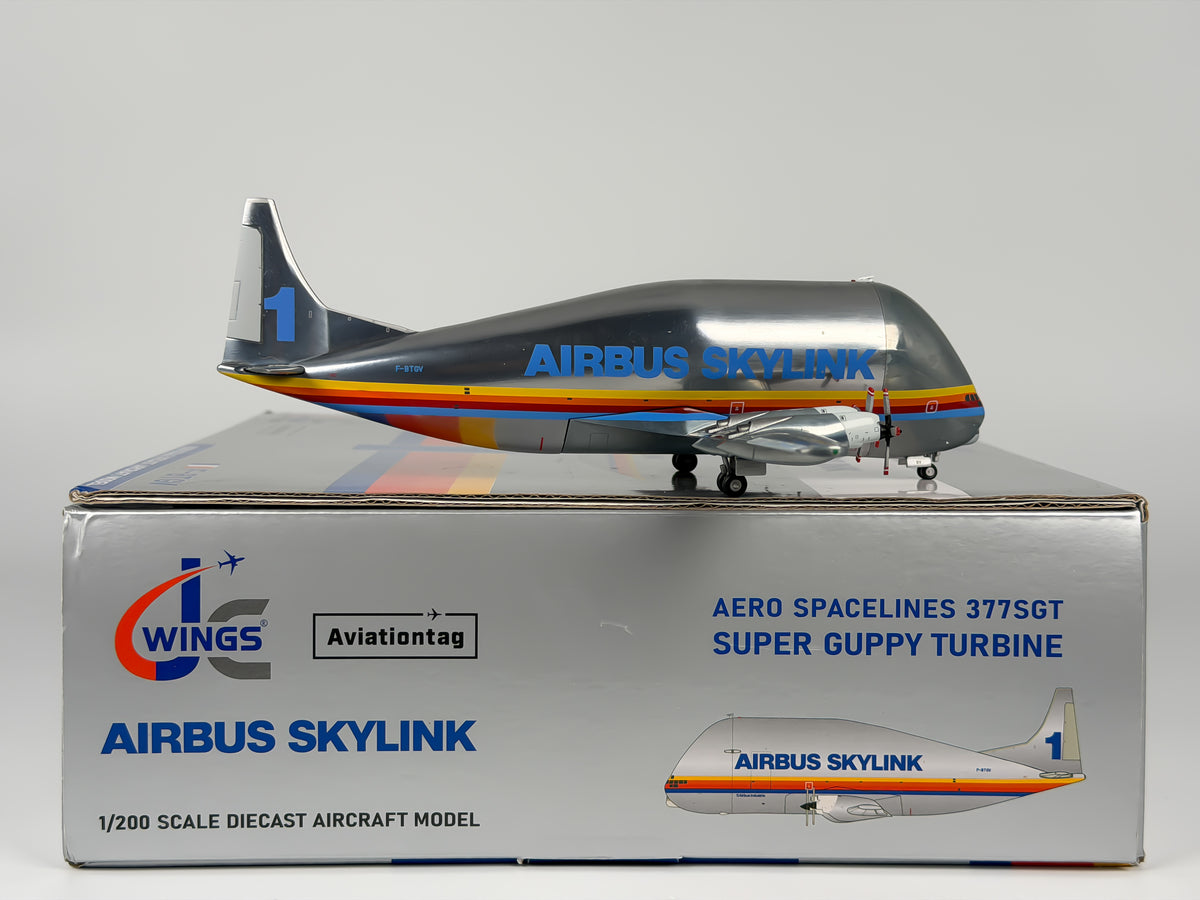 Aero Spacelines Boeing 377SGT (Super Guppy) 1:200 JC Wings F-BTGV (LH2298)