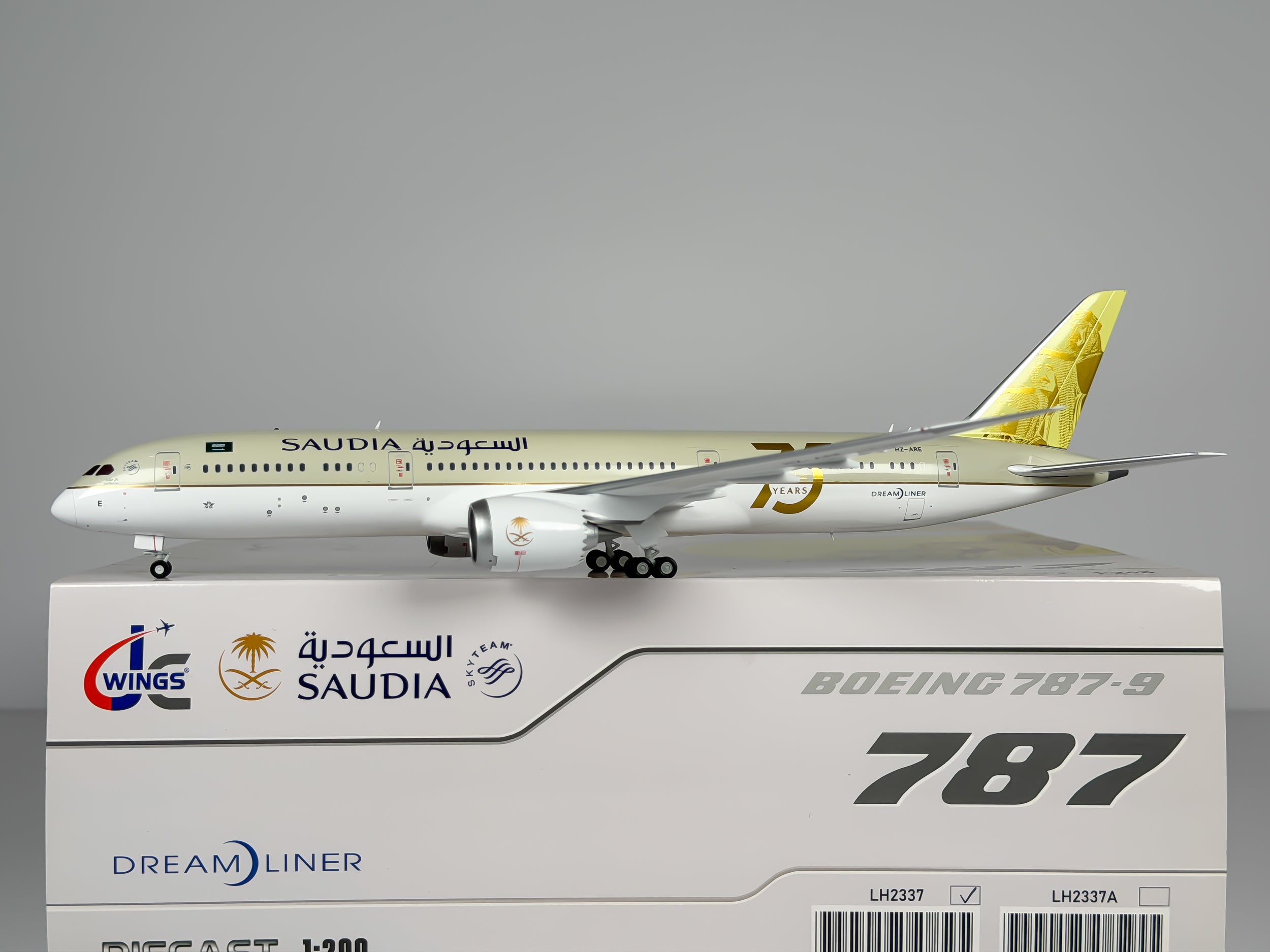 Saudia Boeing 787-9 1:200 JC Wings HZ-ARE (LH2337)