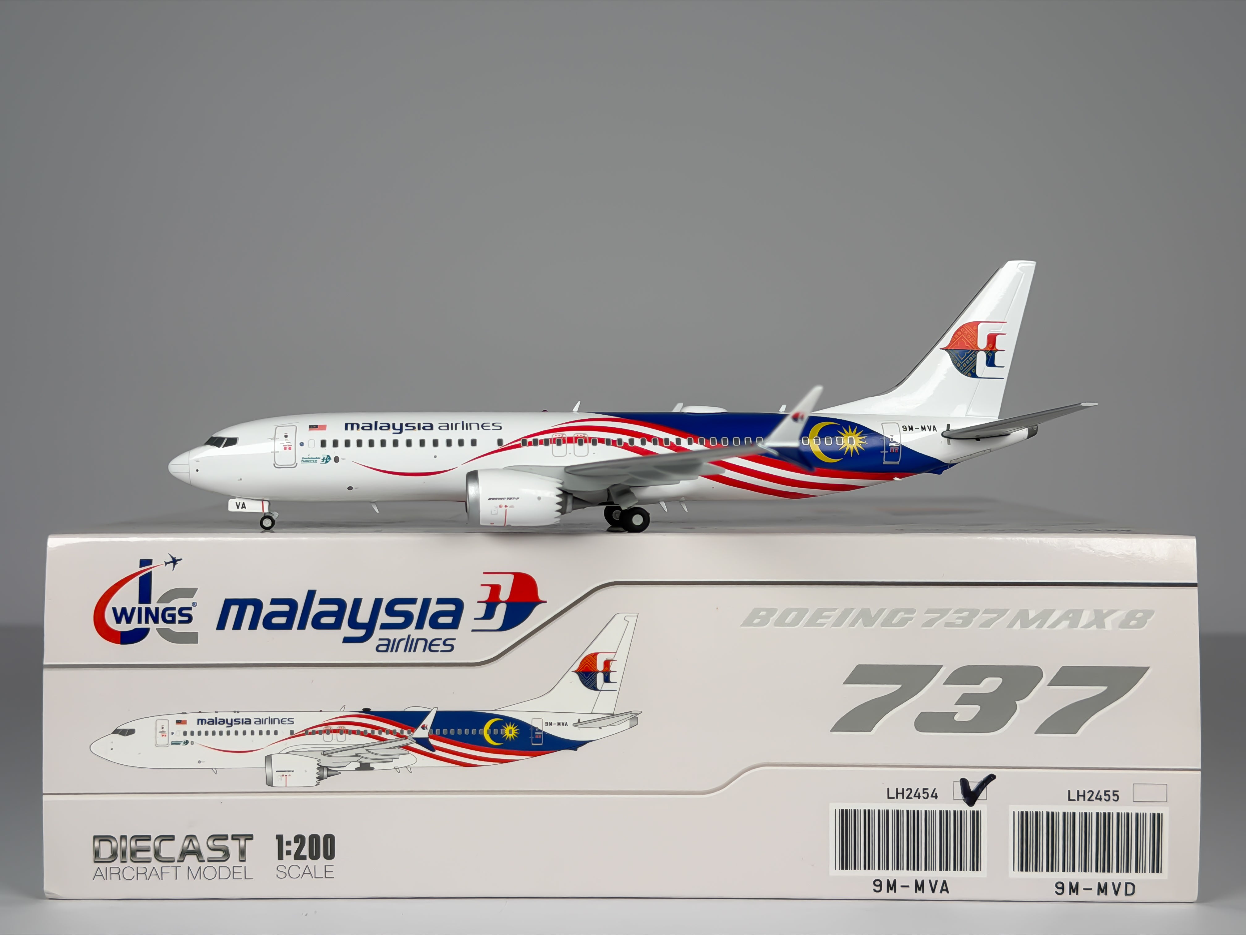 Malaysia Airlines Boeing 737 MAX 8 1:200 JC Wings 9M-MVA (LH2454)