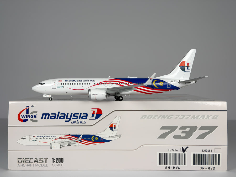 Malaysia Airlines Boeing 737 MAX 8 1:200 JC Wings 9M-MVA (LH2454)