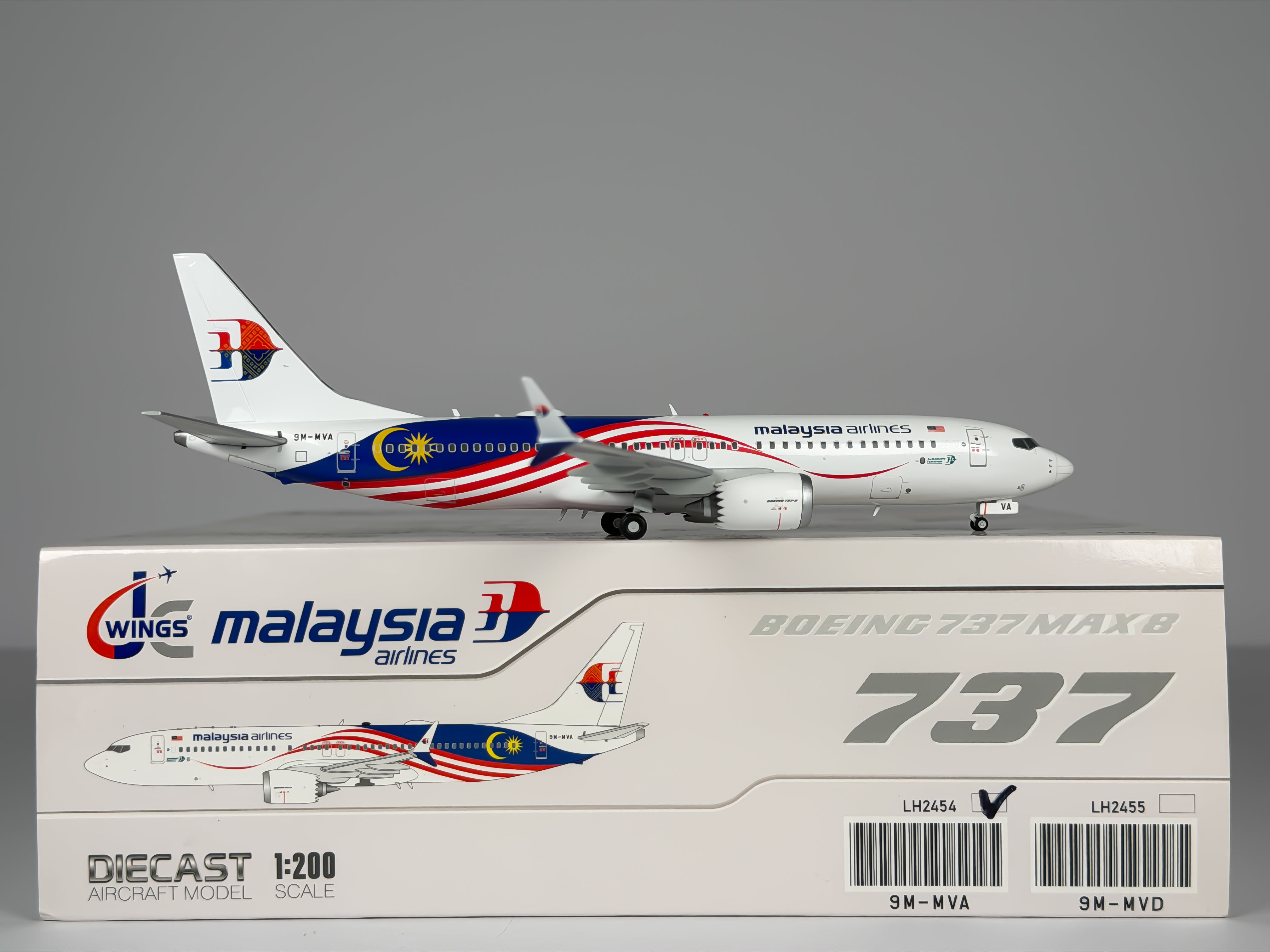 Malaysia Airlines Boeing 737 MAX 8 1:200 JC Wings 9M-MVA (LH2454)