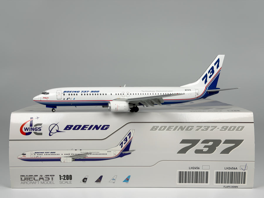 Boeing House Boeing 737-900 1:200 JC Wings N737X (LH2456A)