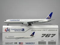 Continental Airlines Boeing 767-400ER 1:200 JC Wings N66051 (LH2505A)