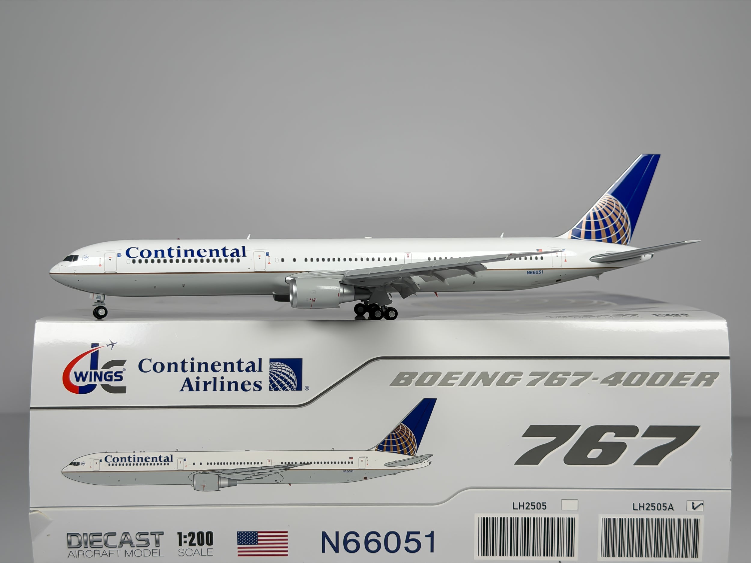 Continental Airlines Boeing 767-400ER 1:200 JC Wings N66051 (LH2505A)