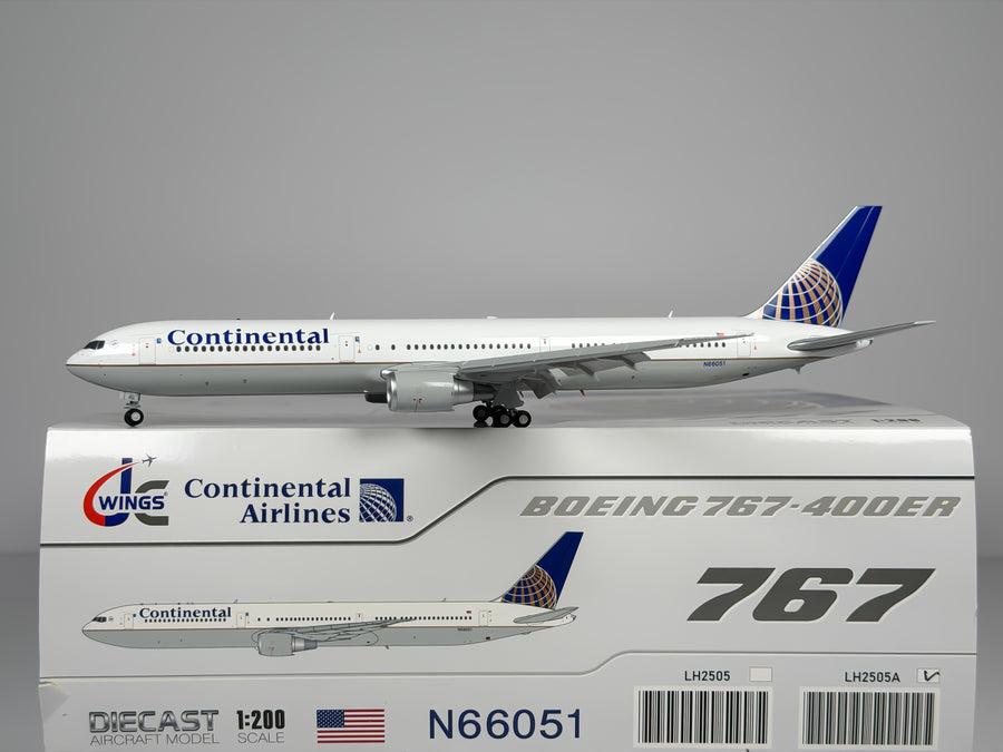 Continental Airlines Boeing 767-400ER 1:200 JC Wings N66051 (LH2505A)