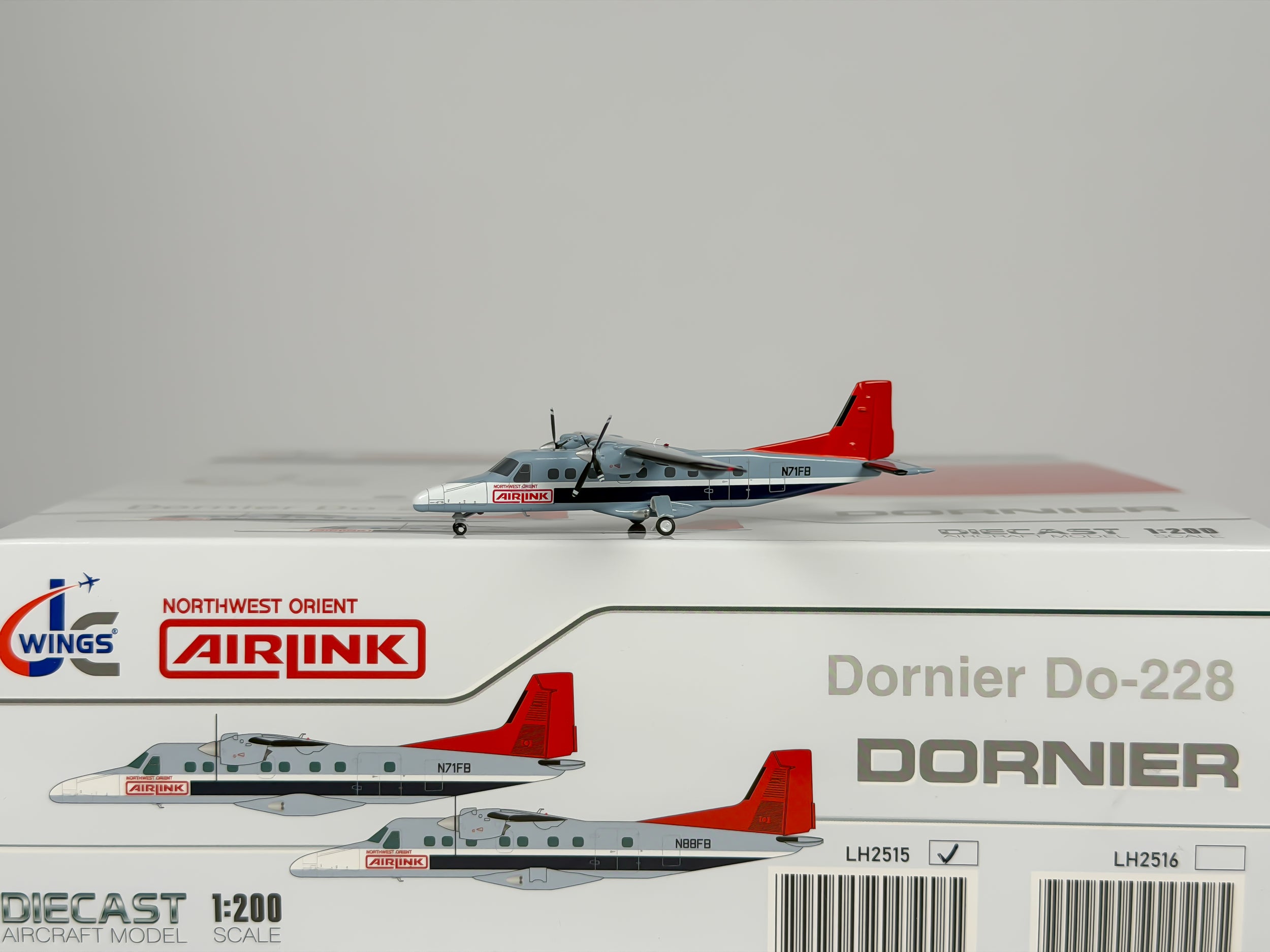 Northwest Airlink Dornier 228 1:200 JC Wings N71FB (LH2515)