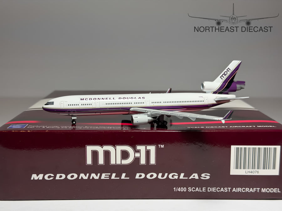 House Livery McDonnell Douglas MD-11 1:400 JC Wings N211MD (LH4076)
