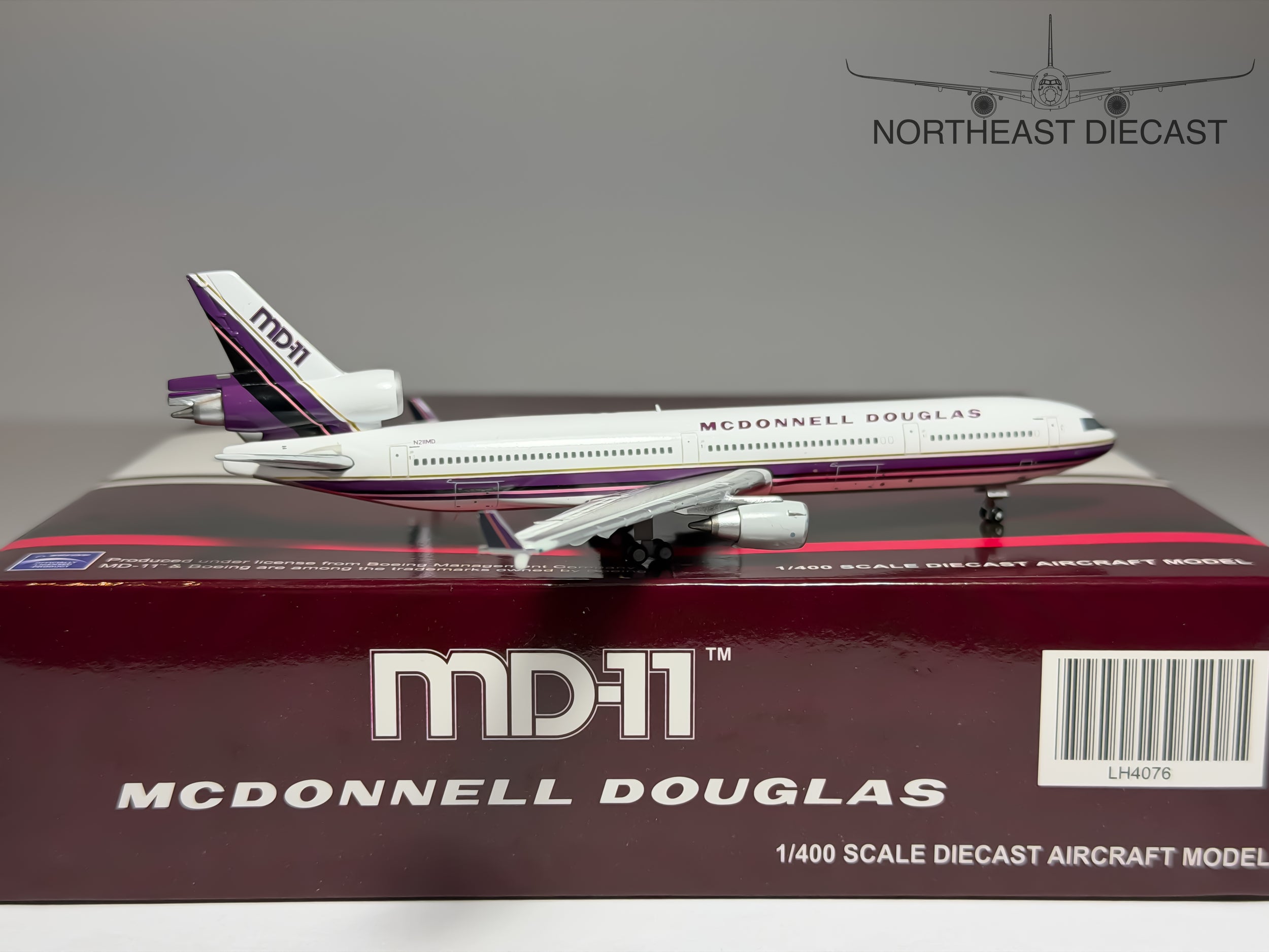 House Livery McDonnell Douglas MD-11 1:400 JC Wings N211MD (LH4076)