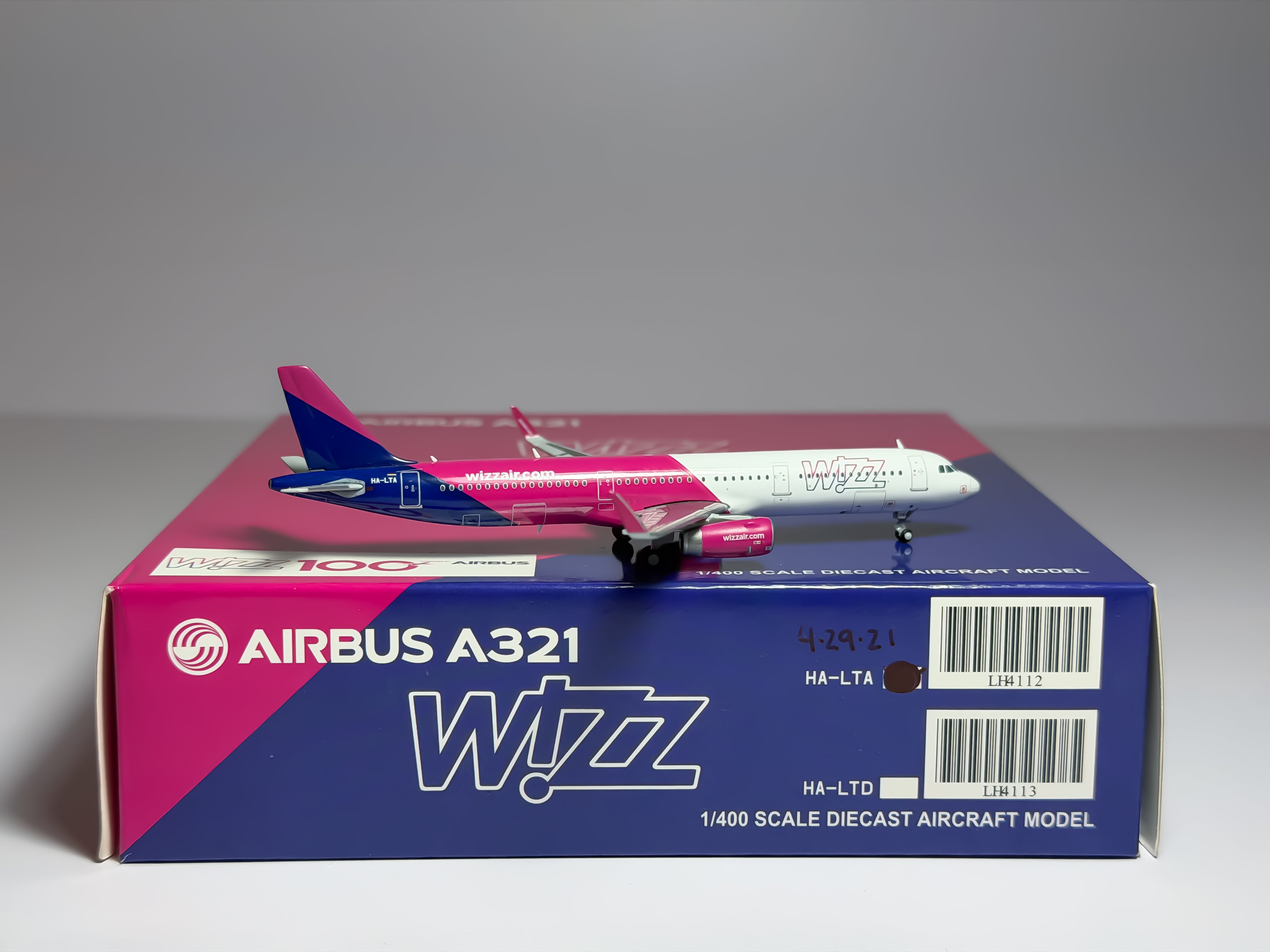 Wizz Air Airbus A321 1:400 JC Wings HA-LTA (LH4112)