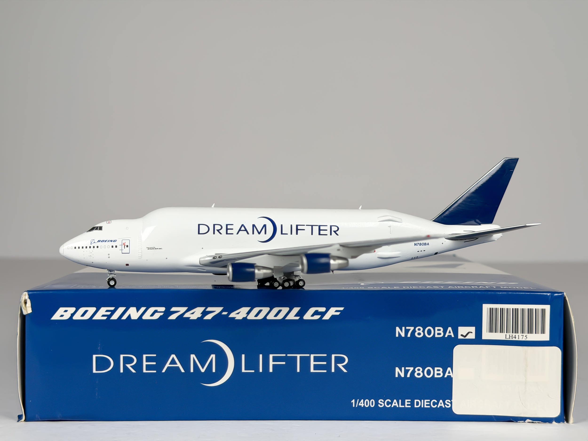Boeing House Boeing 747LCF Dreamlifter 1:400 JC Wings N780BA (LH4175)