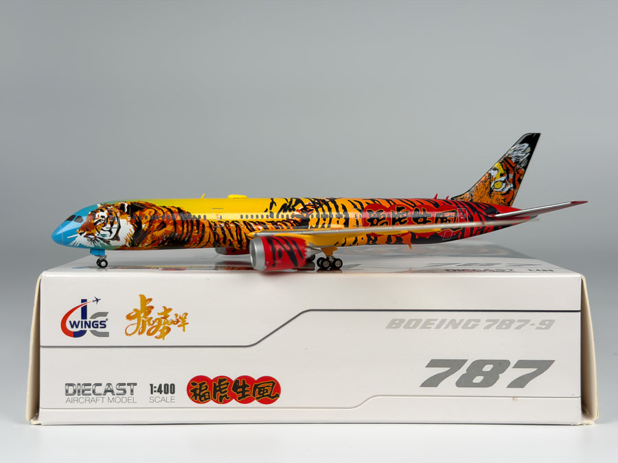 Tsungwei Moo - Boeing 787-9 Fantaisie 1/400 JC Wings (LH8022)