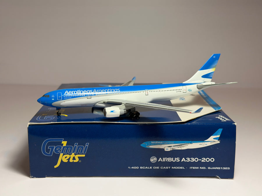 Gemini Jets 1:400 Aerolineas Argentinas Airbus A330-200 LV-FNK current colors GJARG1323