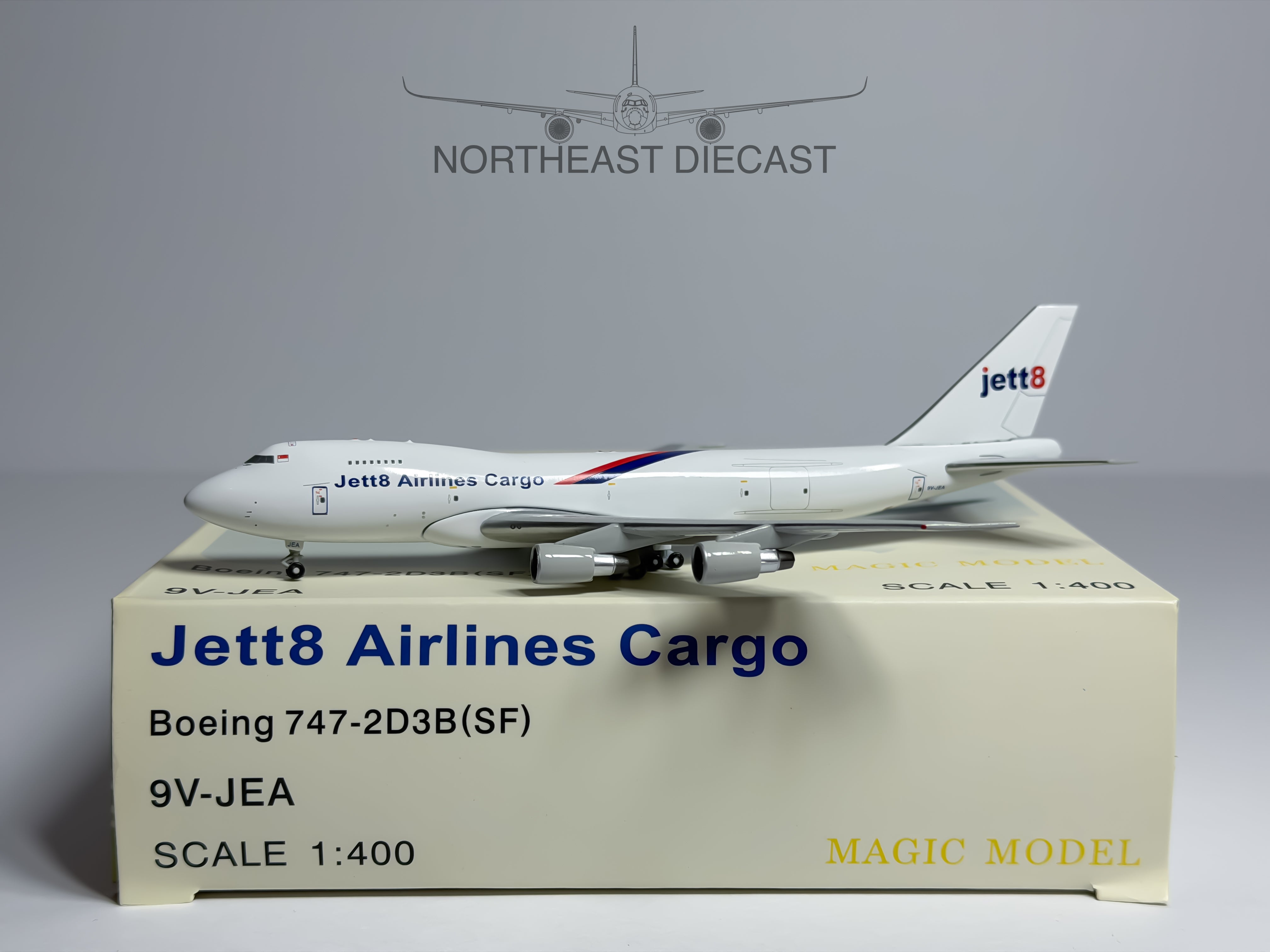 Jett8 Airlines Cargo Boeing 747-200F 1:400 Magic Models 9V-JEA (MG9VJEA)