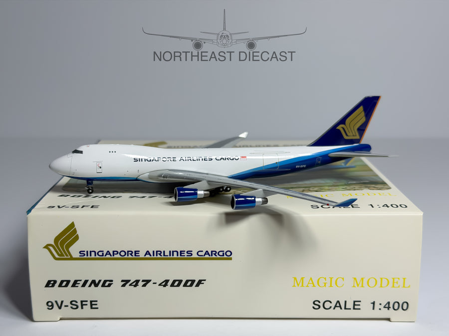 Singapore Airlines Cargo Boeing 747-400F 1:400 Magic Models 9V-SFE (MG9VSFE)