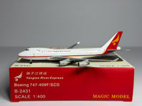 Yangtze River Express Boeing 747-400F 1:400 Magic Models B-2431 (MGB2431)