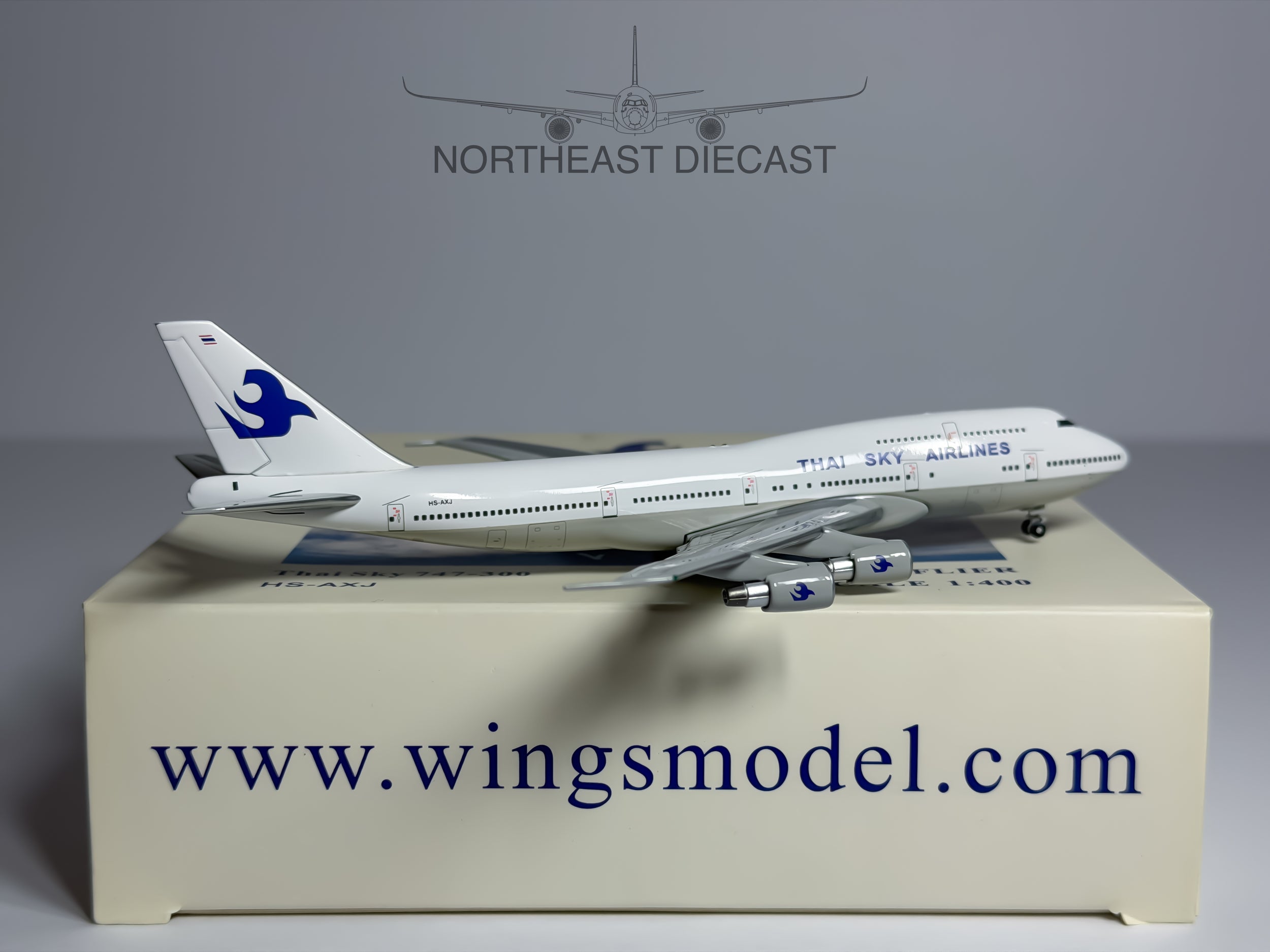 Thai Sky Airlines Boeing 747-200M 1:400 Magic Models HS-AXJ (MGHSAXJ)