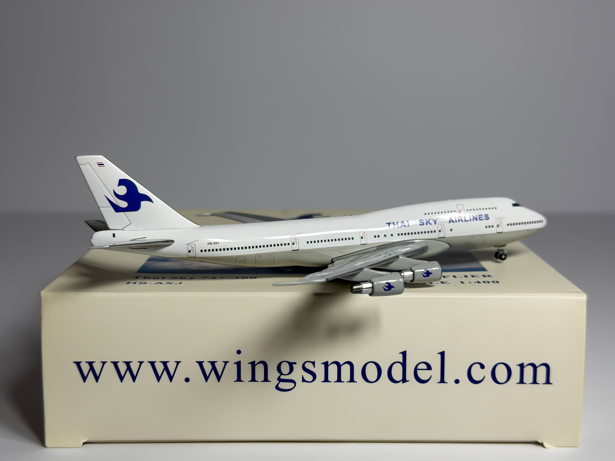 Thai Sky Airlines Boeing 747-200M 1:400 Magic Models HS-AXJ (MGHSAXJ)