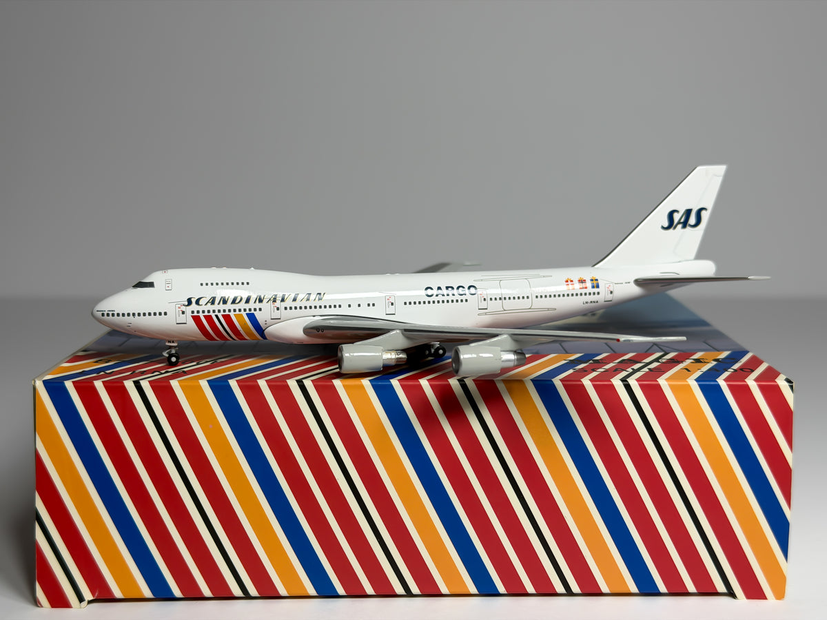 SAS Scandinavian Airlines Boeing 747-200F 1:400 Magic Models LN-RNA (MGLNRNA)