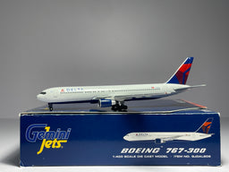 Gemini Jets 1:400 Delta Air Lines Boeing 767-300 N125DL SkyTeam GJDAL809