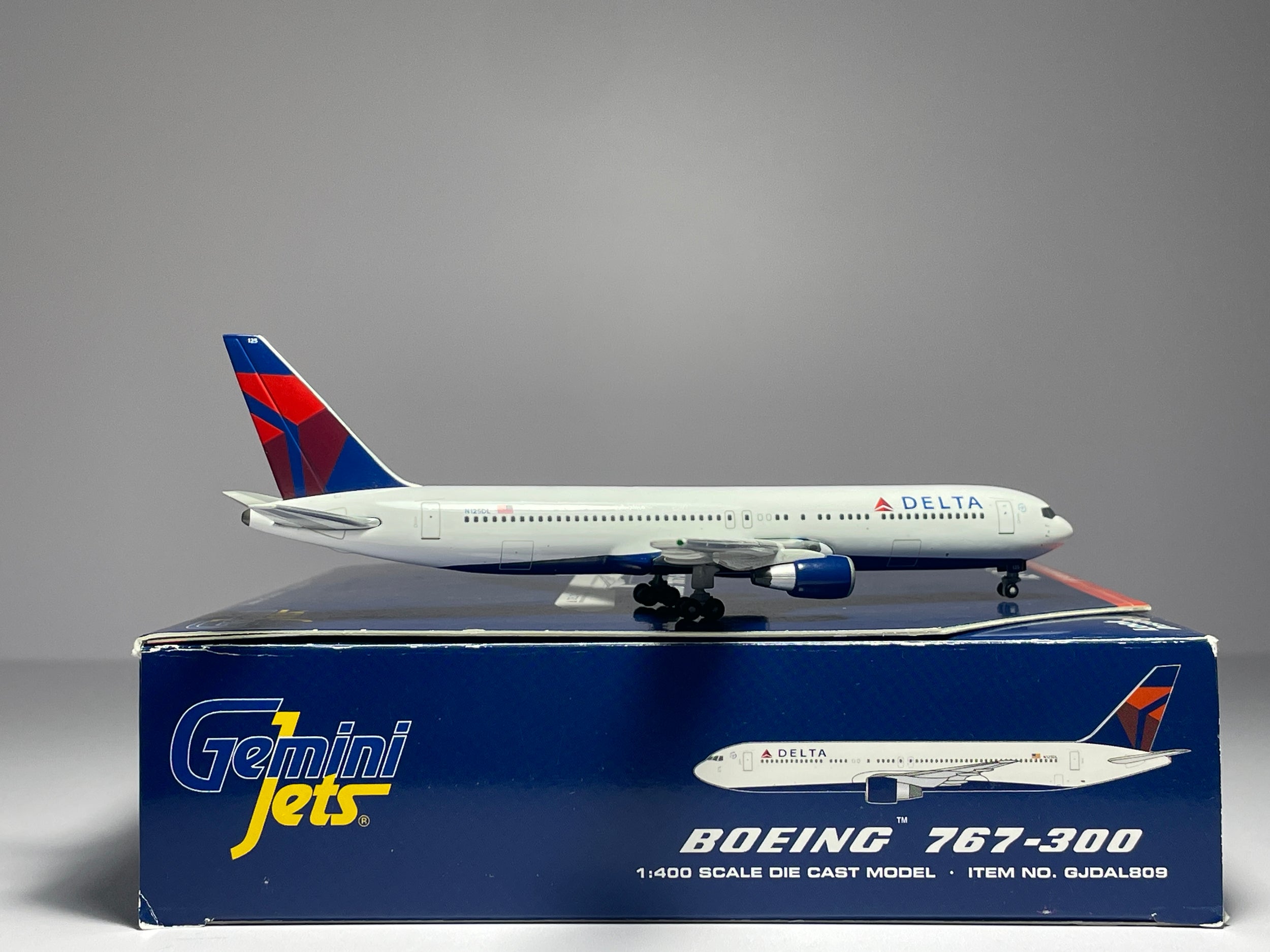 Gemini Jets 1:400 Delta Air Lines Boeing 767-300 N125DL SkyTeam GJDAL809