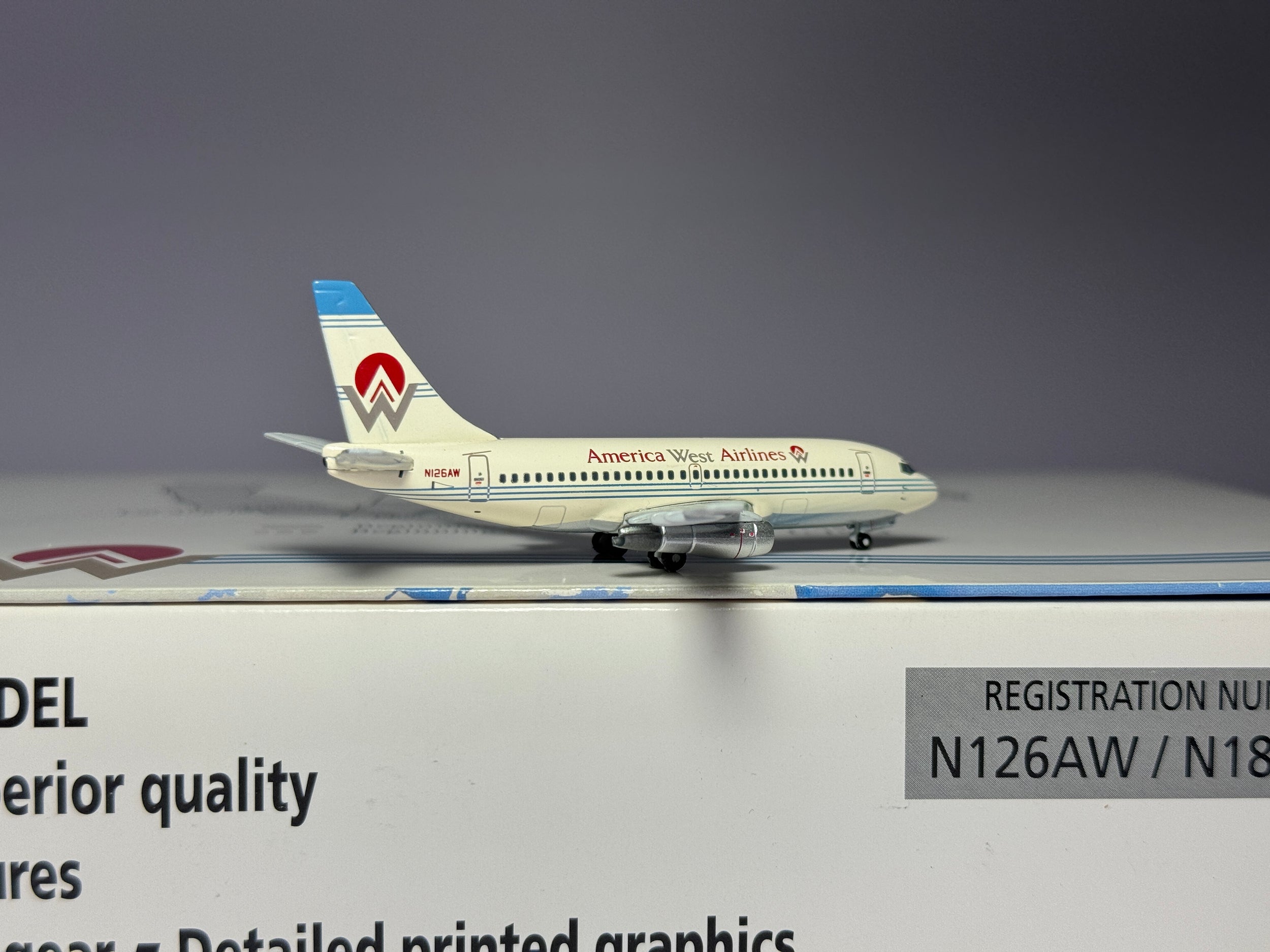 Gemini Jets 1:400 American West Airlines Boeing 737-200 N126AW & N189AW 2 Plane Set GJAWE542