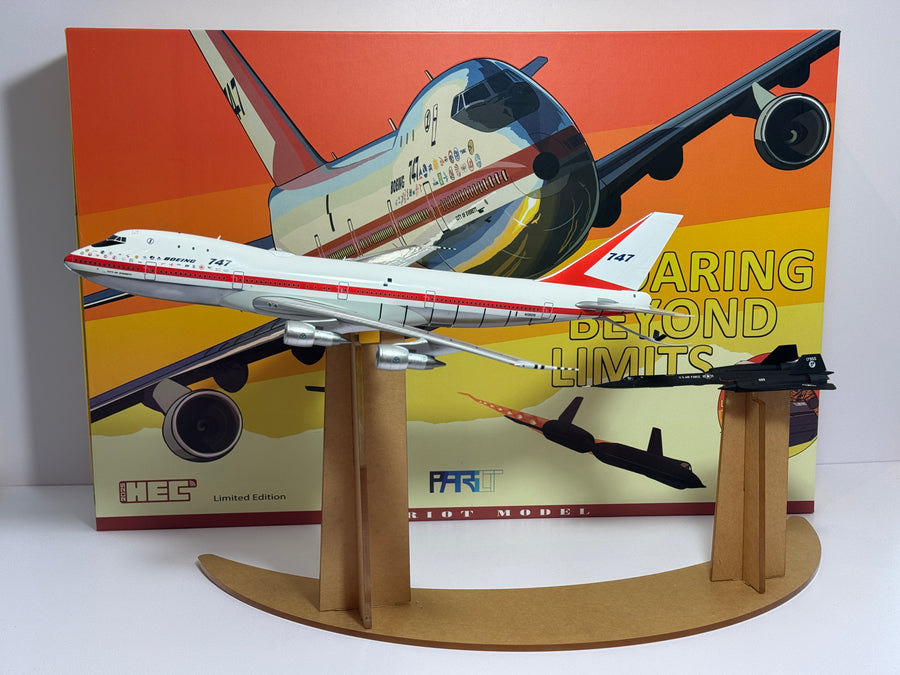 Patriot Model 1:200 Boeing KC-33 Tanker 747-100 N1352B Lockheed SR-71A Blackbird 61-7955 2x Plane Set PT-200-007