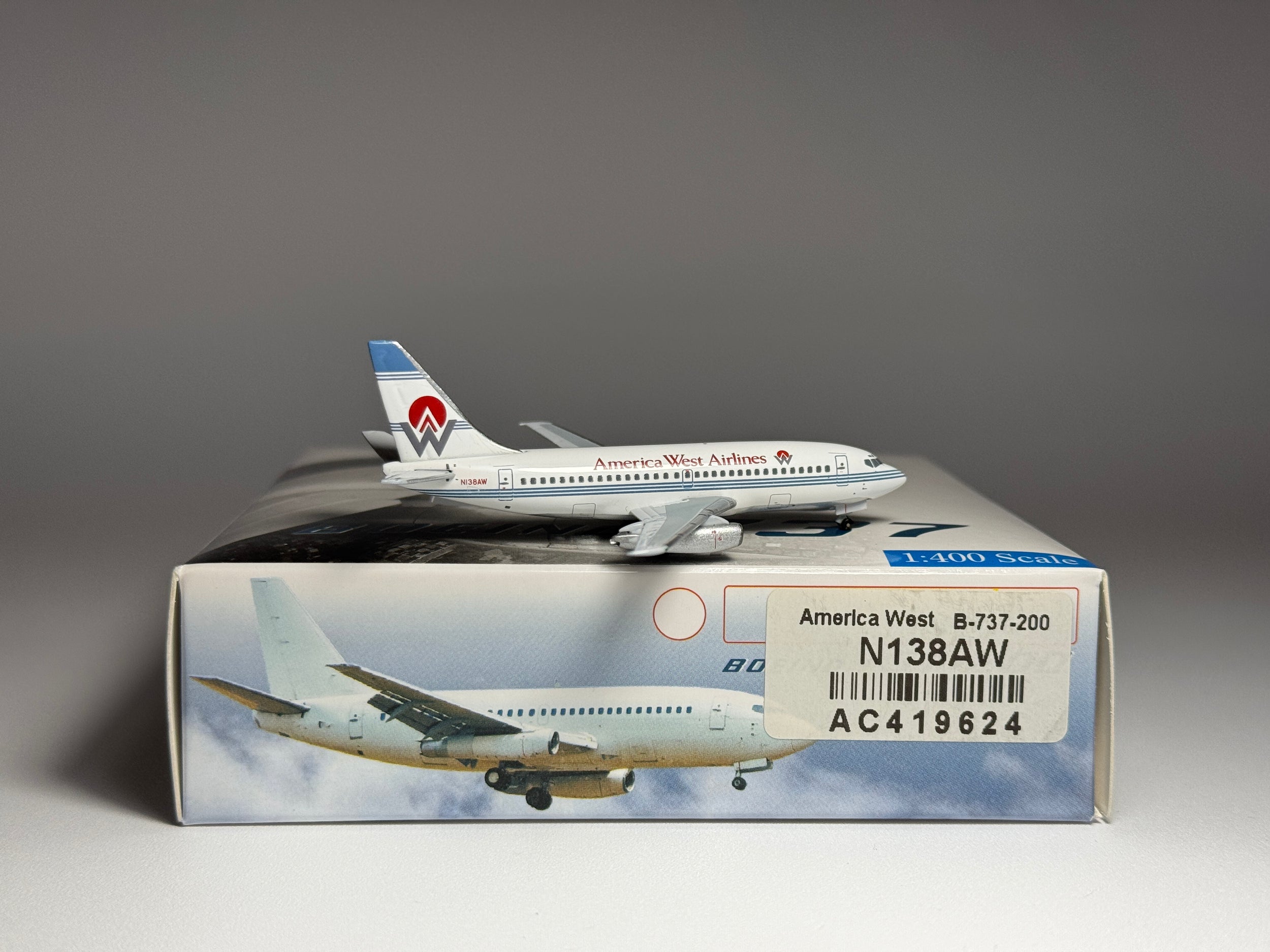Aeroclassics 1:400 America West Boeing 737-200 N138AW AC419624A