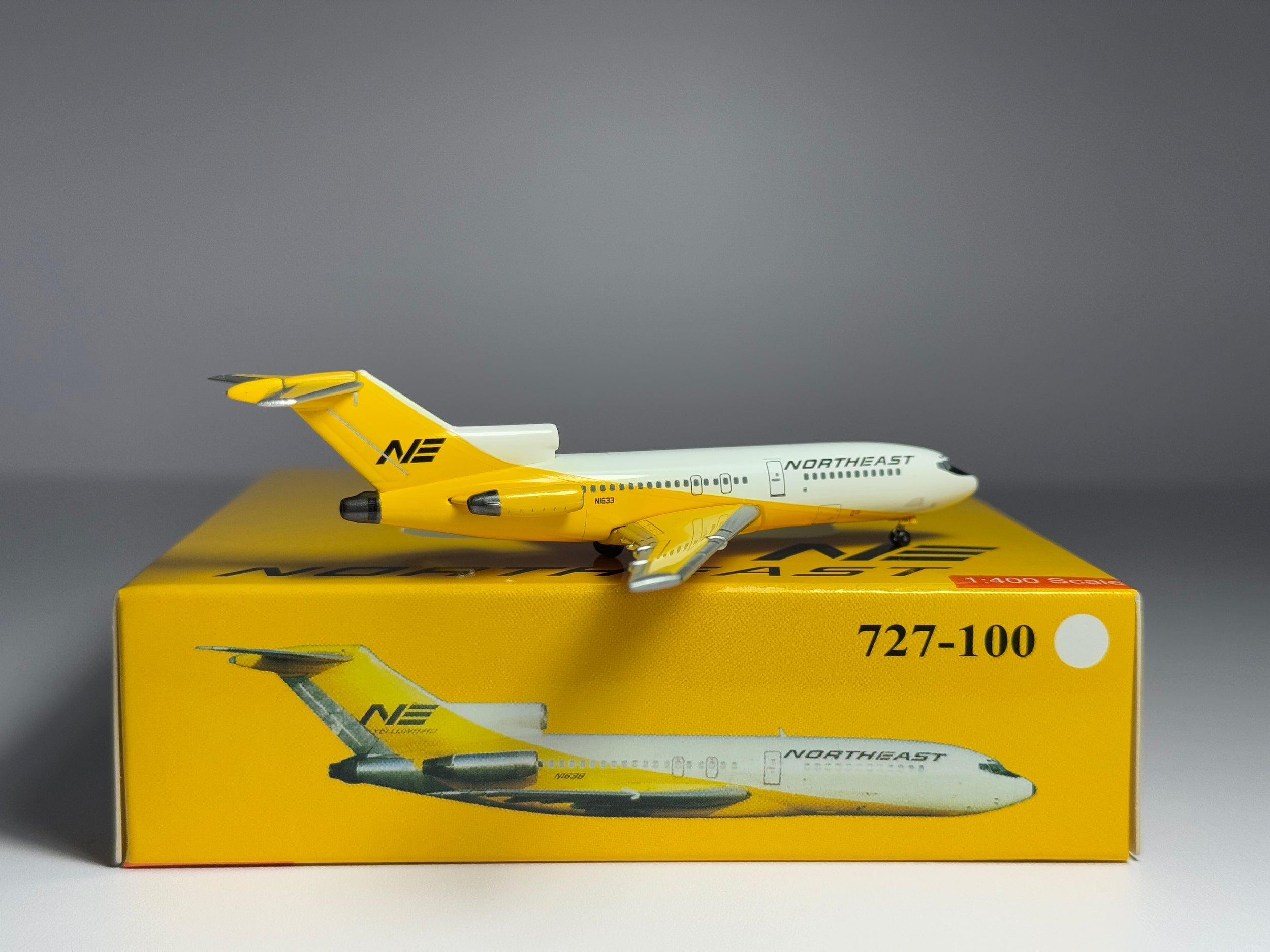 Aeroclassics 1:400 Northeast Airlines Boeing 727-100 N1633 Yellowbird ACN1633