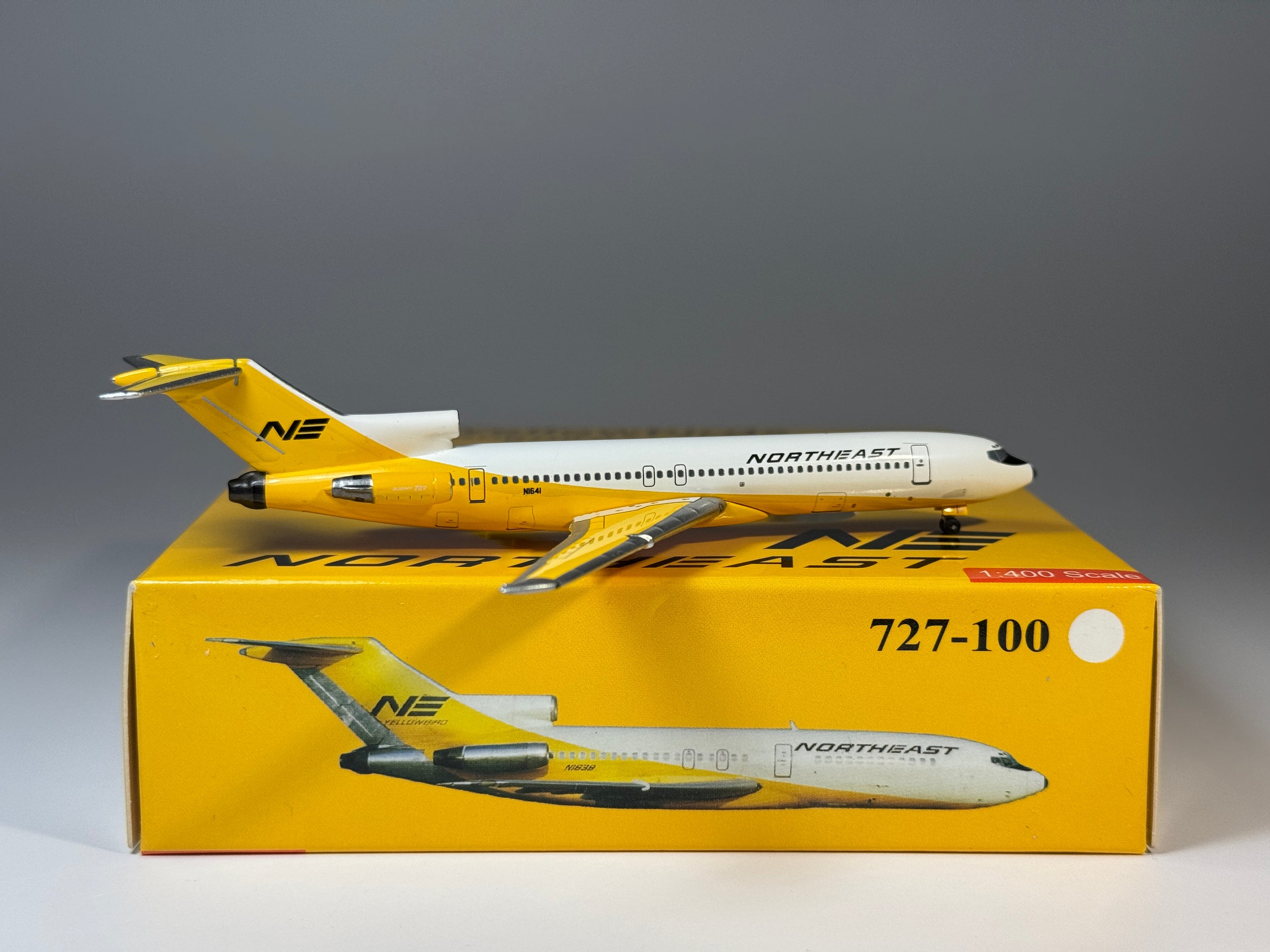 Aeroclassics 1:400 Northeast Airlines Boeing 727-200 N1641 Yellowbird ACN1641