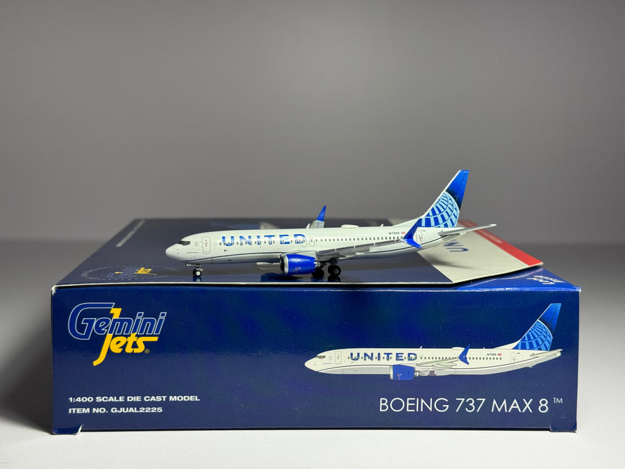 Gemini Jets 1:400 United Airlines Boeing 737 MAX8 N17265 Evo Blue GJUAL2225