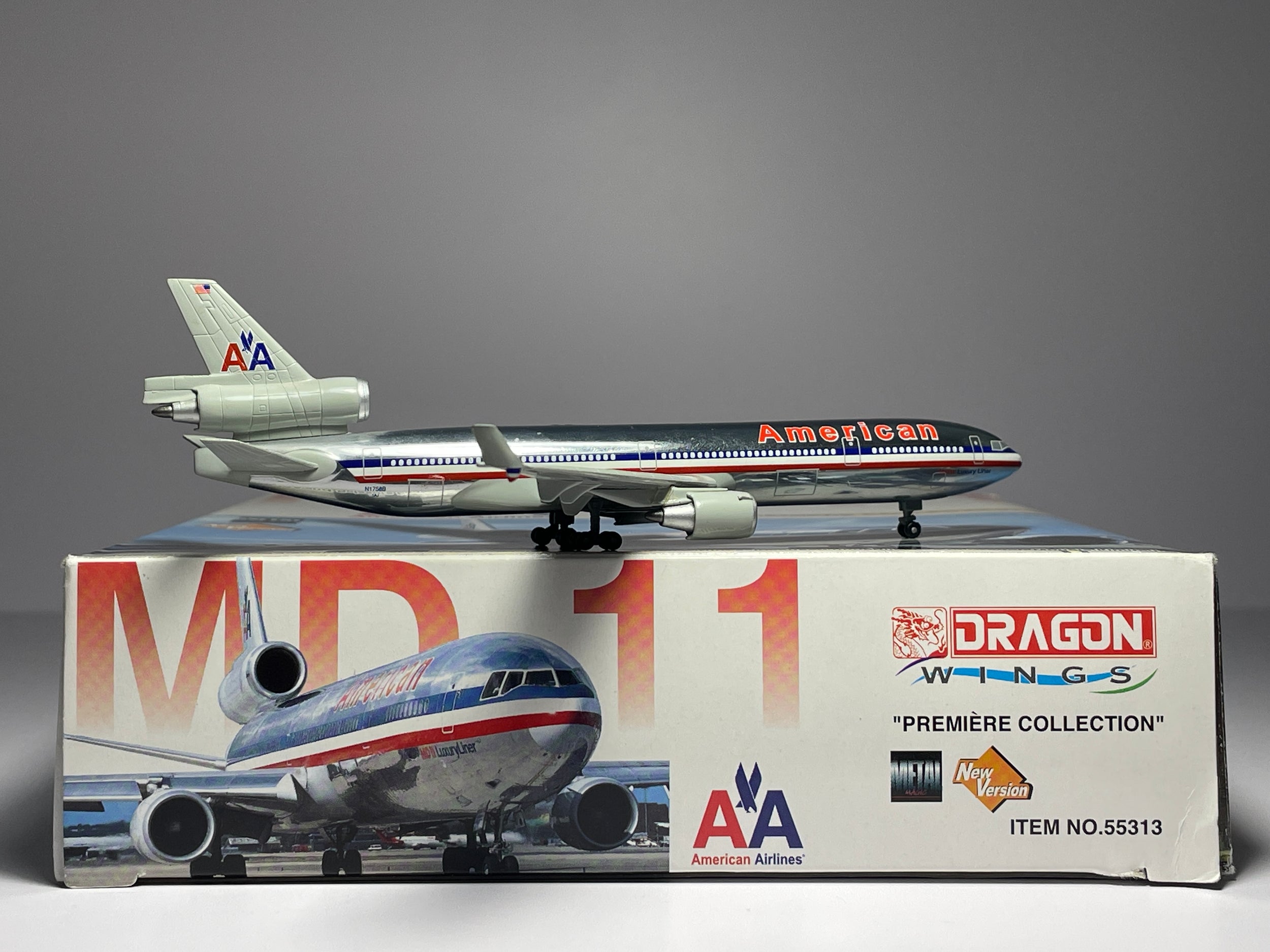 Dragon Wings 1:400 American Airlines McDonnell Douglas MD-11 N1758B polished 55313