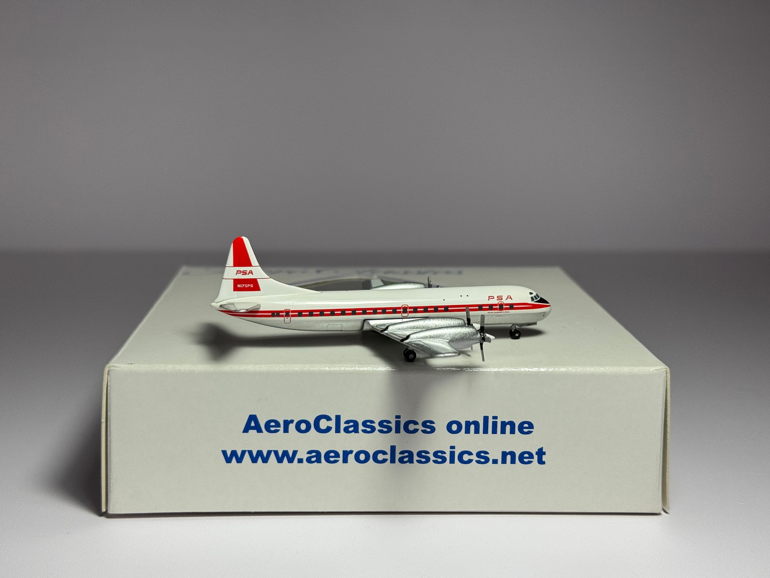 Aeroclassics 1:400 PSA Pacific Southwest Lockheed L-188 Electra N175PS ACN175PS