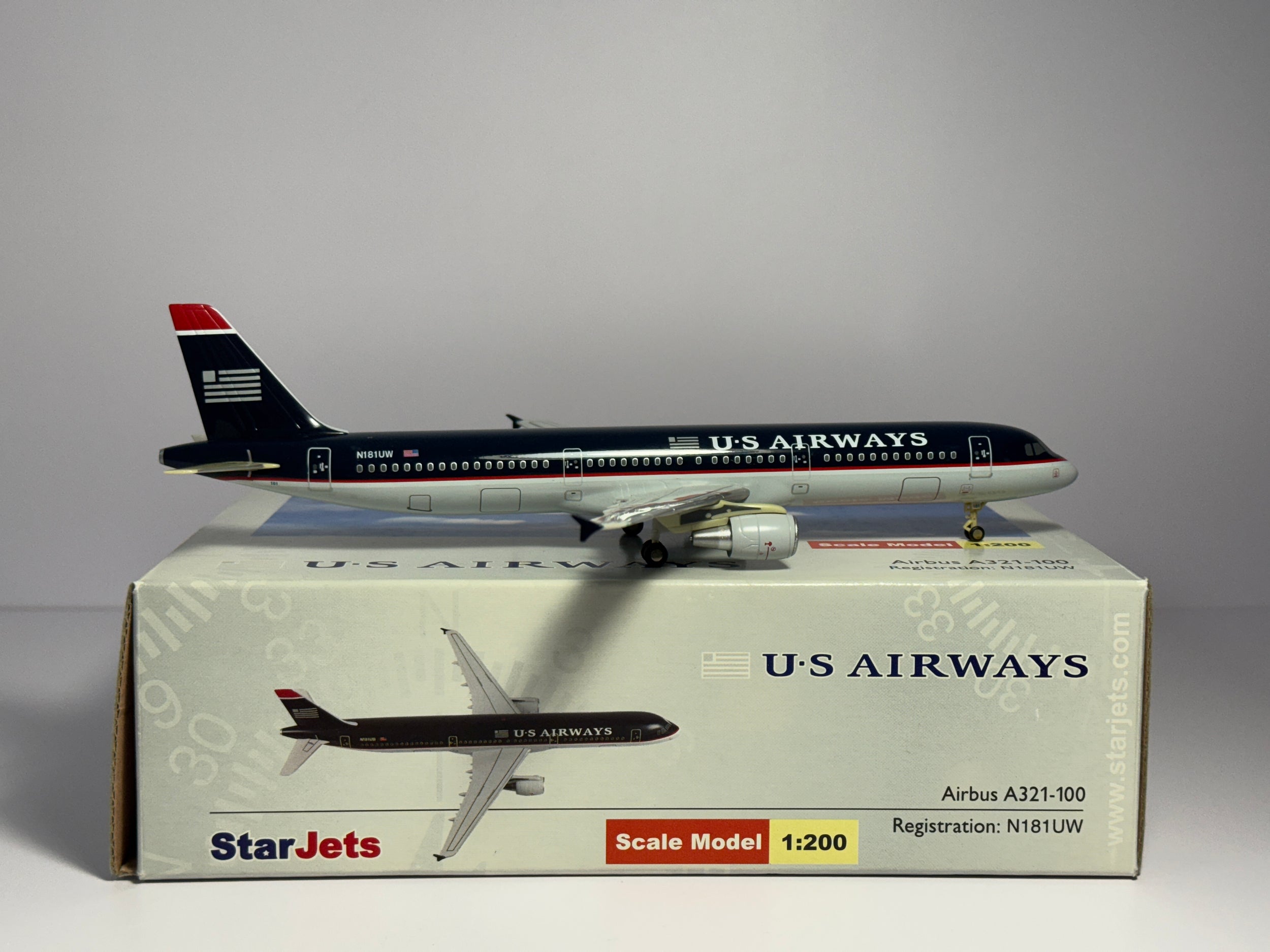 Star Jets 1:200 U.S Airways Airbus A321 N181UW dark blue DJUSA016