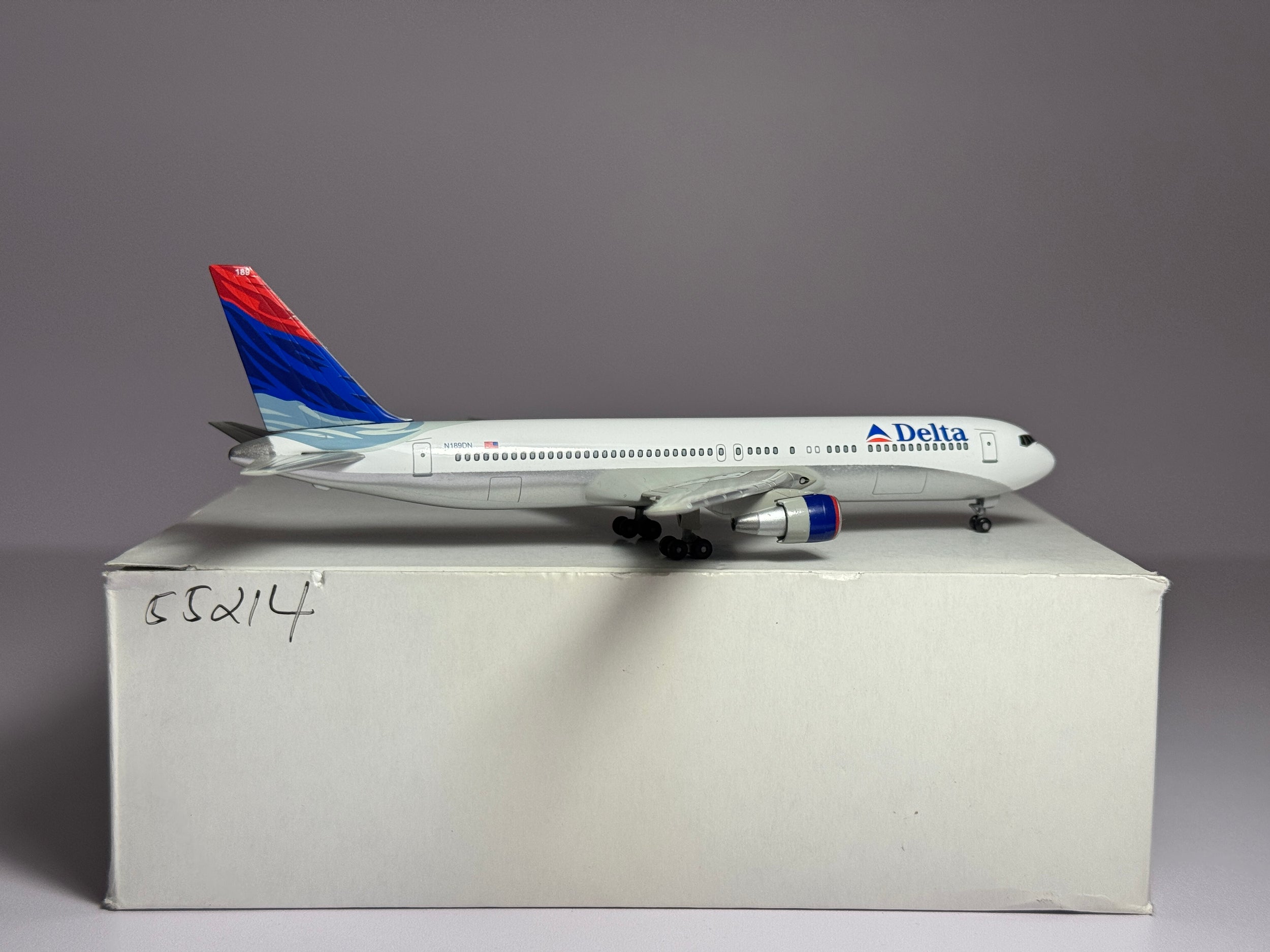 Dragon Wings 1:400 Delta Air Lines Boeing 767-300ER N189DN Delta Flot 55214