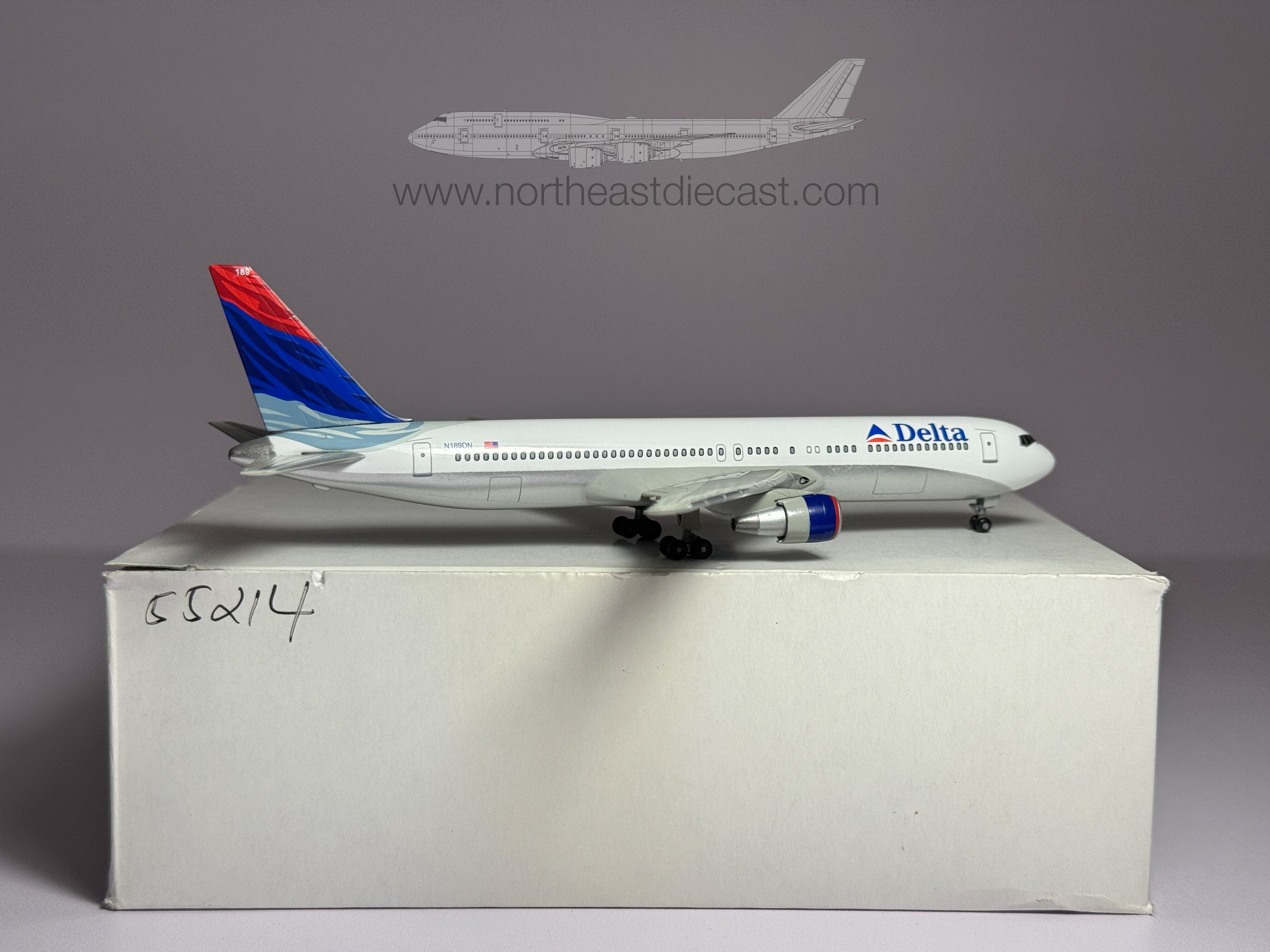 Delta Air Lines Boeing 767-300ER 1:400 Dragon Wings N189DN (55214)