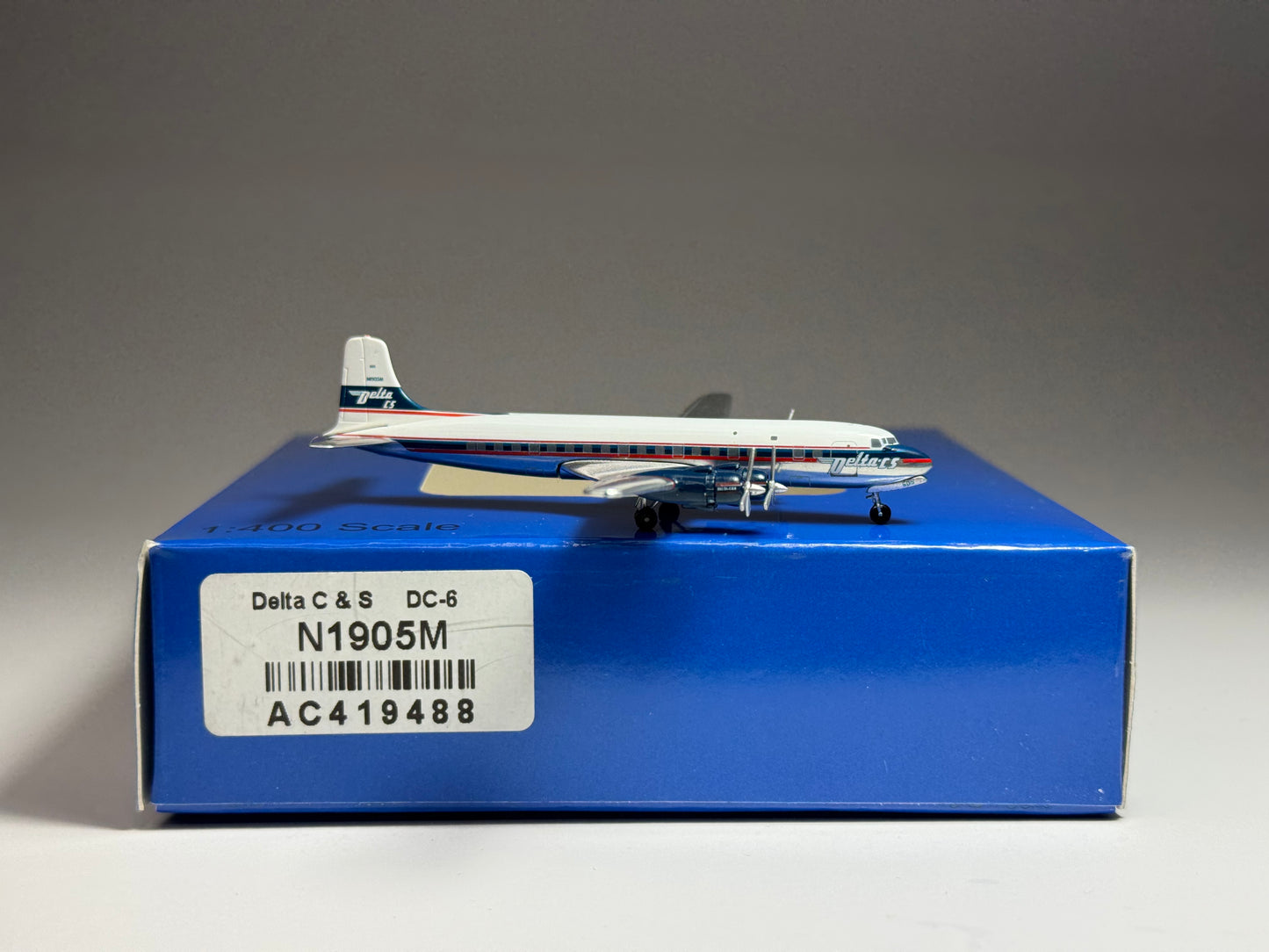 Aeroclassics 1:400 Delta Air Lines Douglas DC-6 N1905M CHICAGO & SOUTHERN AC419488
