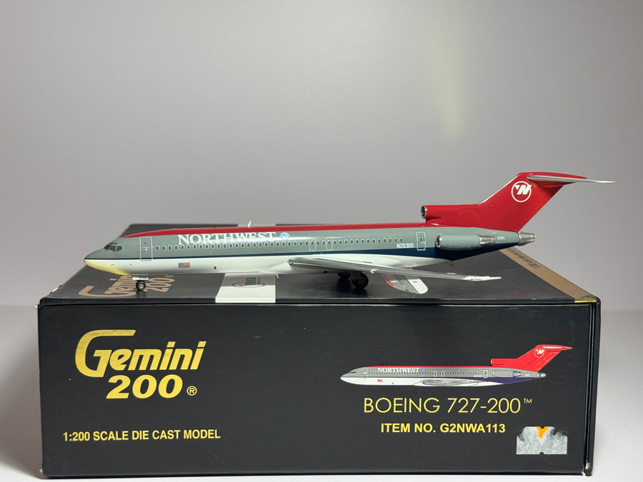 Gemini Jets 1:200 Northwest Airlines Boeing 727-200 N203US Bowling Shoe G2NWA113