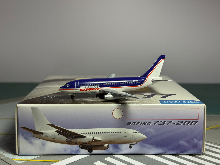 Aeroclassics 1:400 Federal Express Boeing 737-200 N204FE ACN204FE