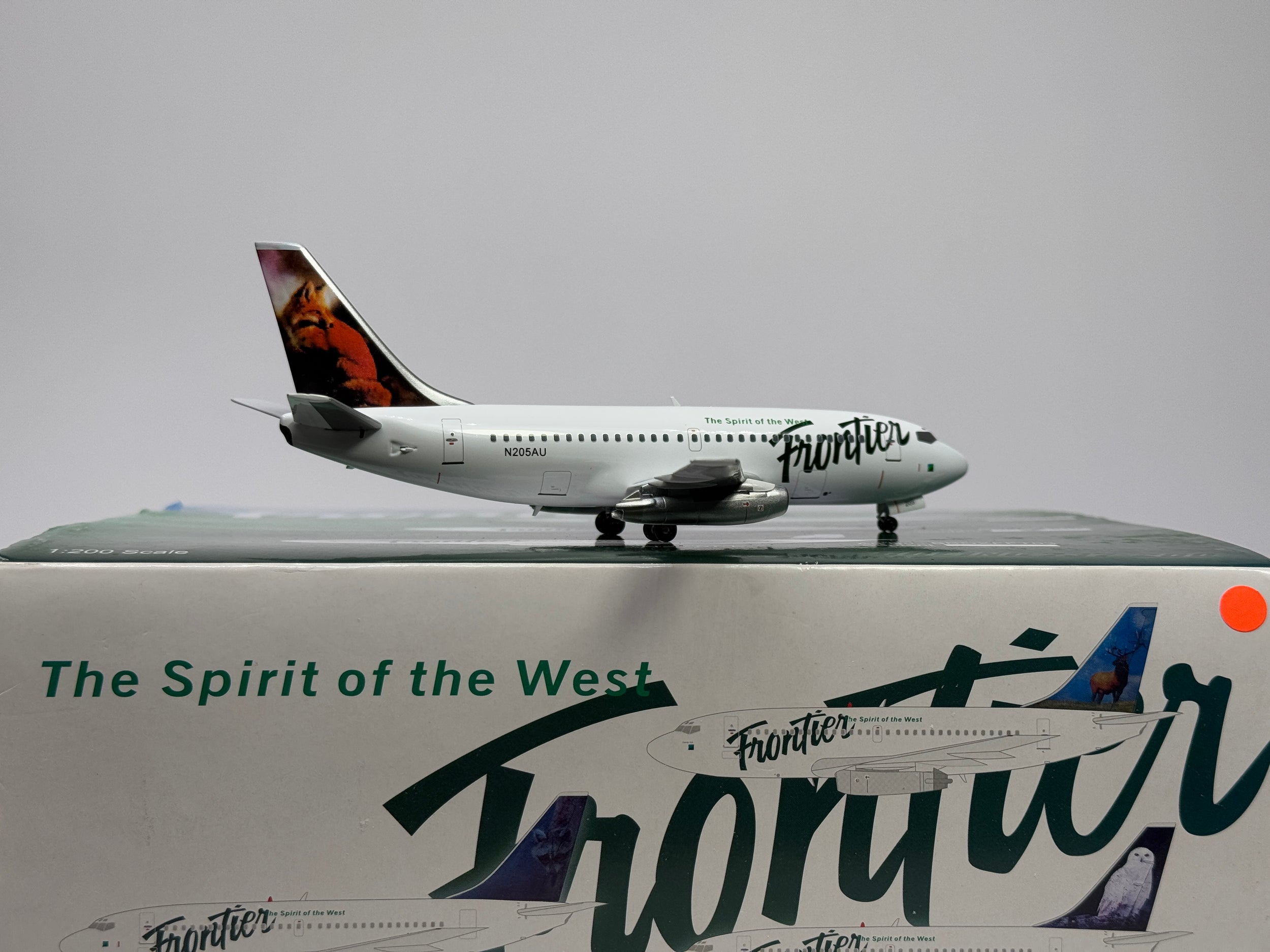 Inflight200 Frontier Boeing 737-200 N205AU 1990s colors BBOXFFT02