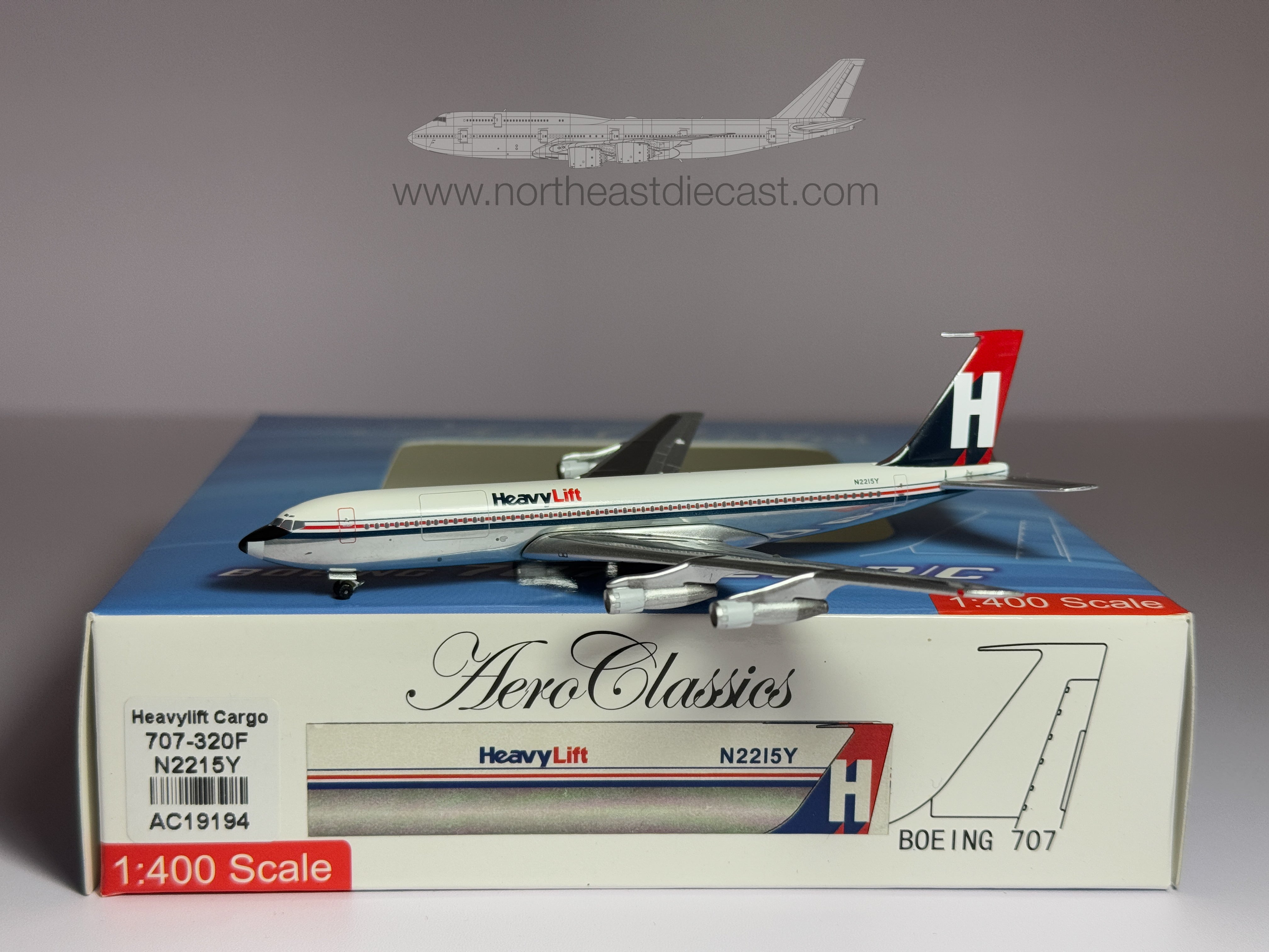 HeavyLift Cargo Boeing 707-320F 1:400 Aeroclassics N2215Y (AC19194)