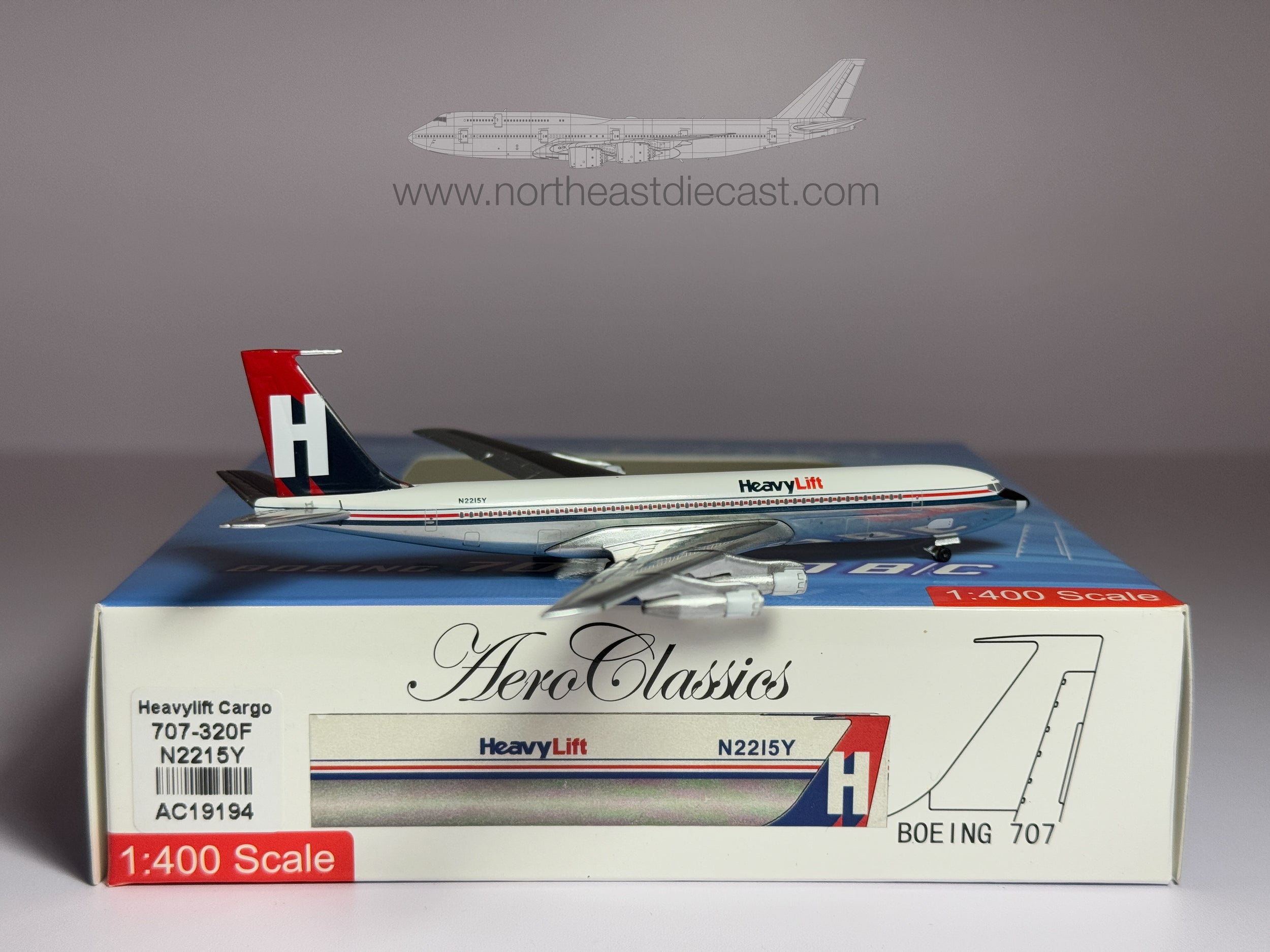 HeavyLift Cargo Boeing 707-320F 1:400 Aeroclassics N2215Y (AC19194)