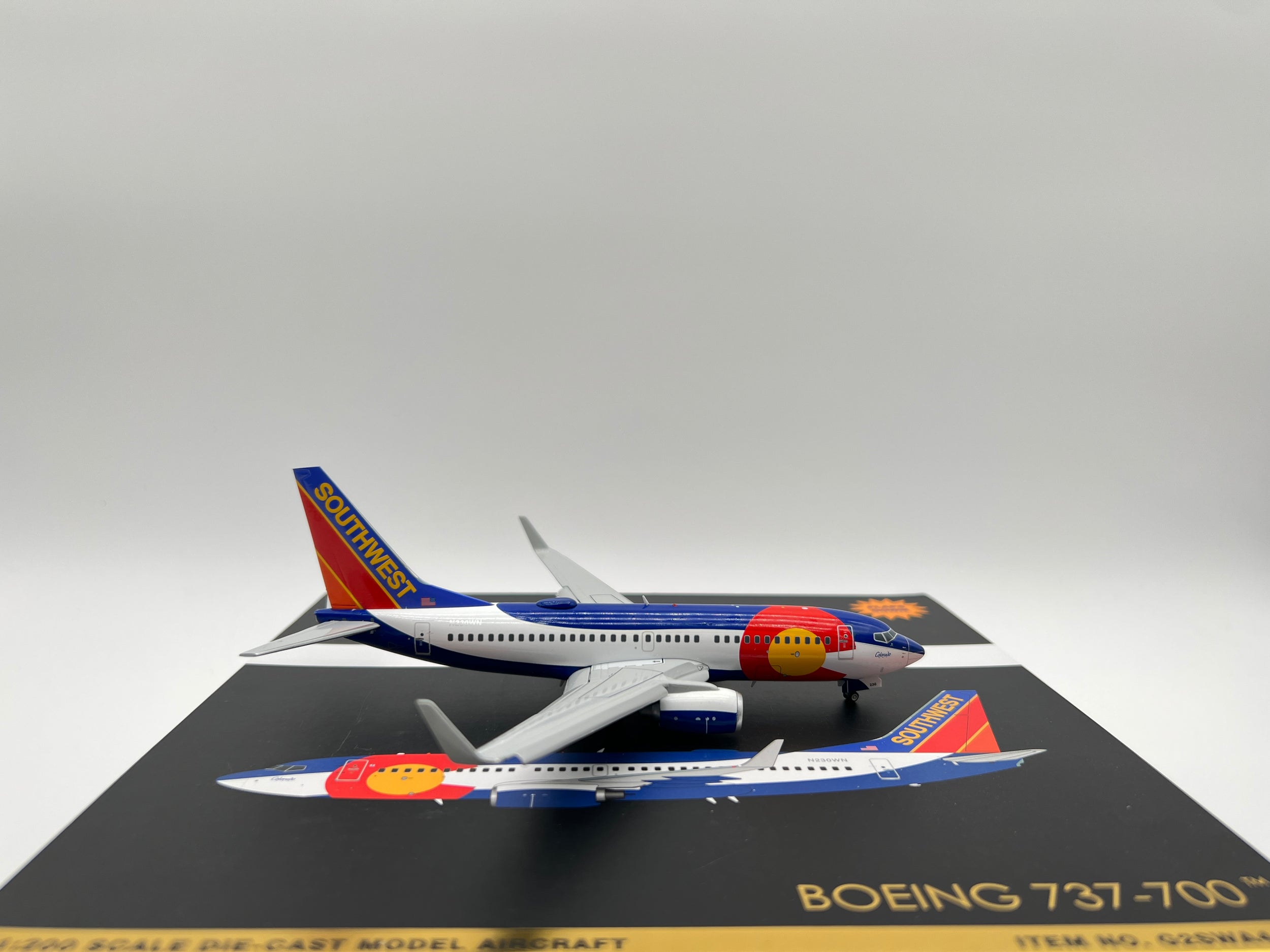 Gemini Jets 1:200 Southwest Boeing 737-700 N230WN Colorado One G2SWA460F