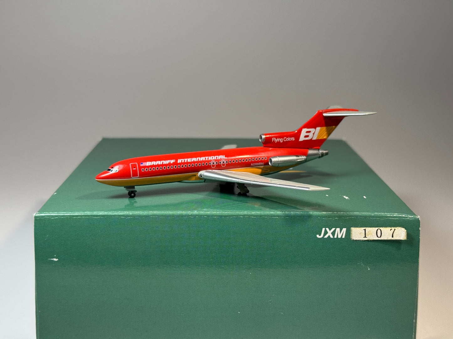 Jet-X 1:400 Braniff International Boeing 727-100 N299BN Red Flying Colors JXM107