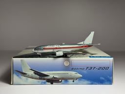 Aeroclassics 1:400 Delta Air Lines Boeing 737-300 N304WA Polished Metal ACN304WA