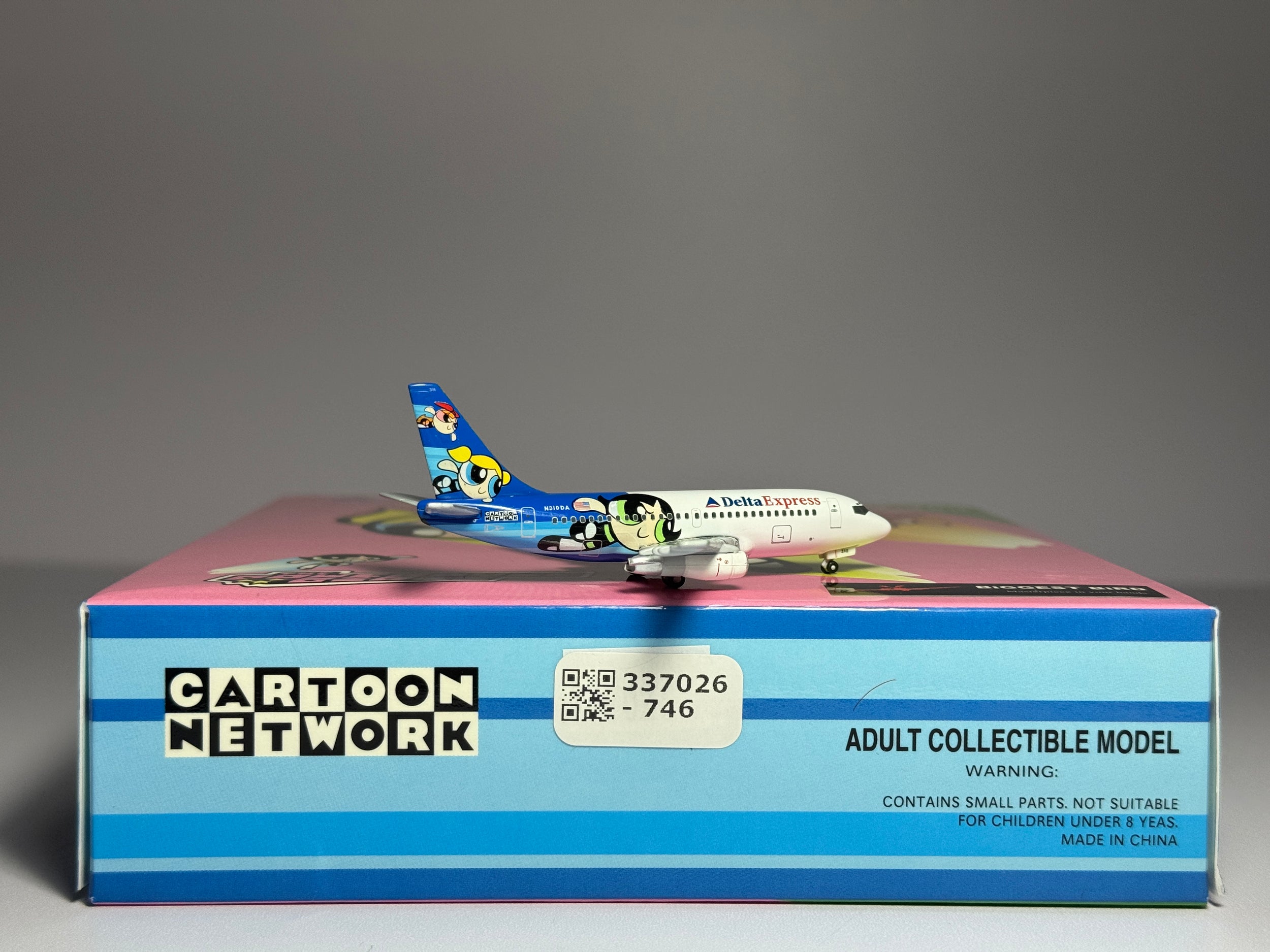 Gemini Jets 1:400 Delta Air Lines Boeing 737-200 N310DA Powerpuff Girls 55444