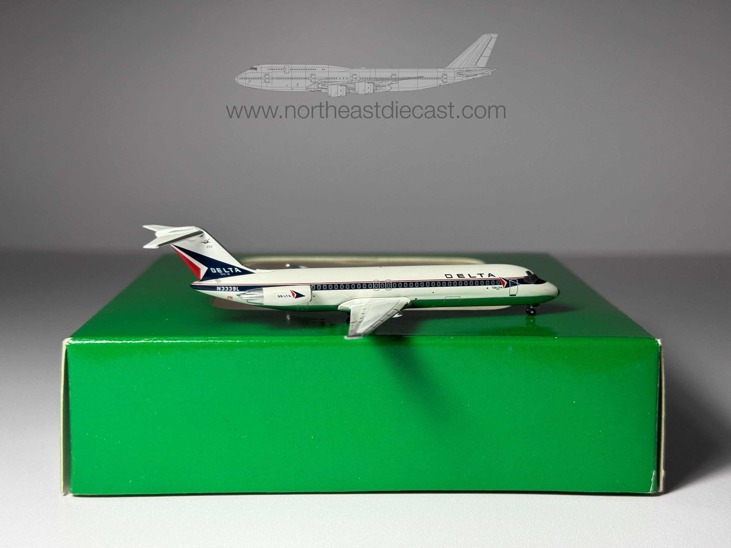 Delta Air Lines Douglas DC-9-30 1:400 Aeroclassics N3339L (ACN3339L)