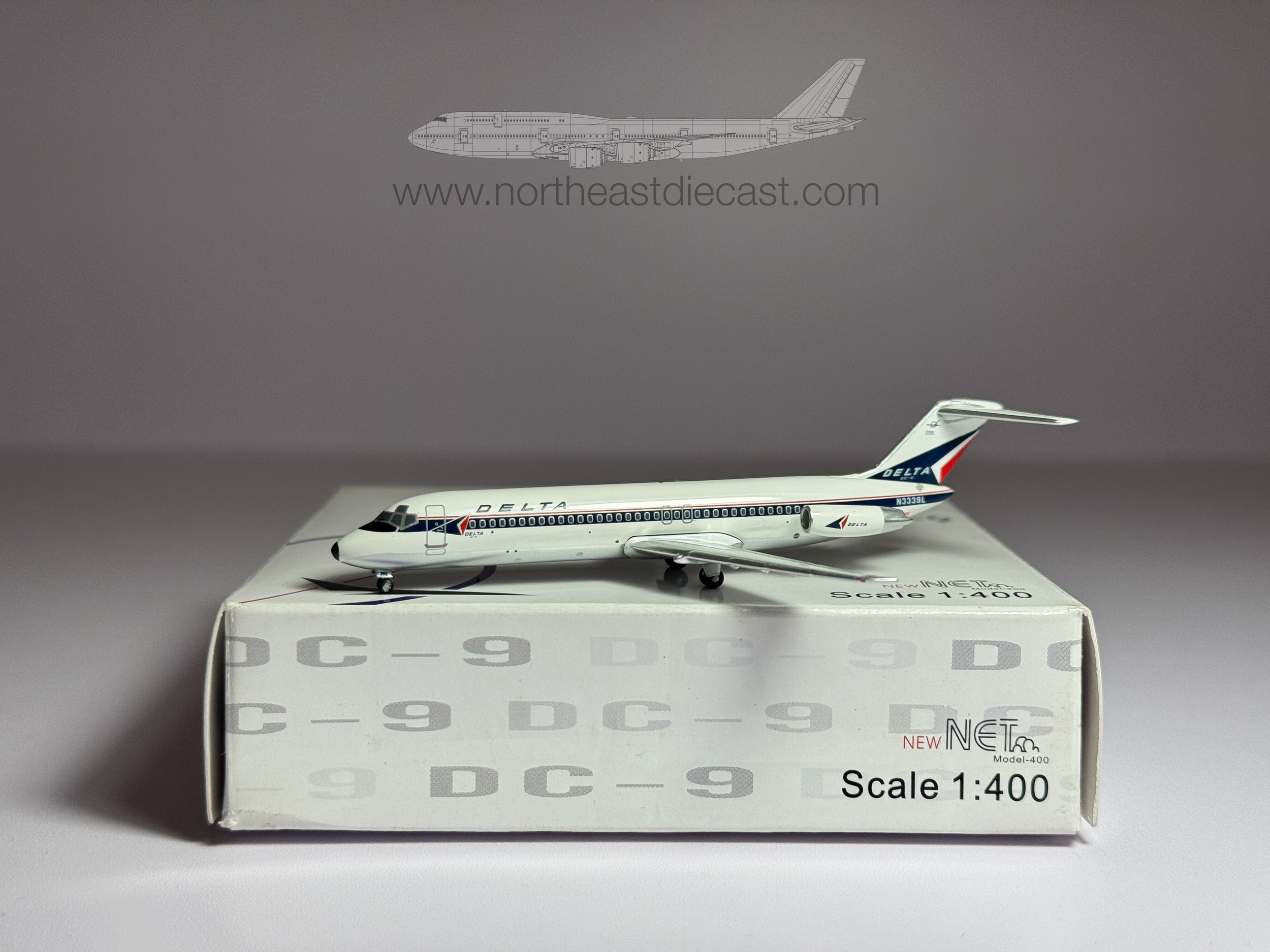 Delta Air Lines Douglas DC-9-30 1:400 Net Models N3339L (NMN3339L)