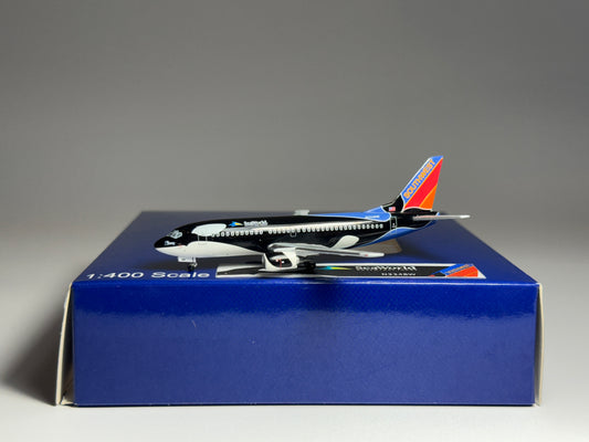 Aeroclassics 1:400 Southwest Airlines Boeing 737-300 N334SW Shamu Seaworld ACN334SW